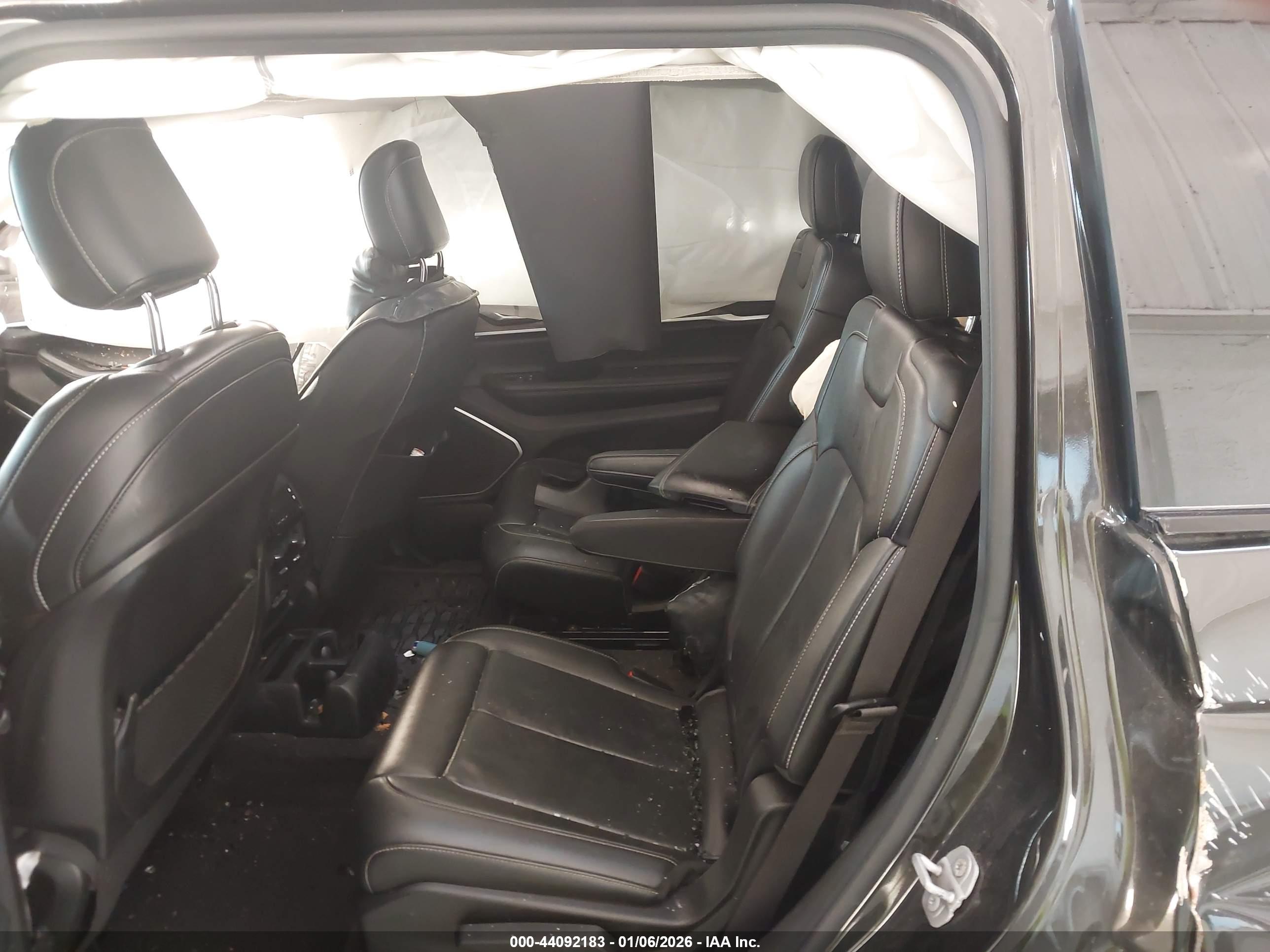 JEEP GRAND image 8