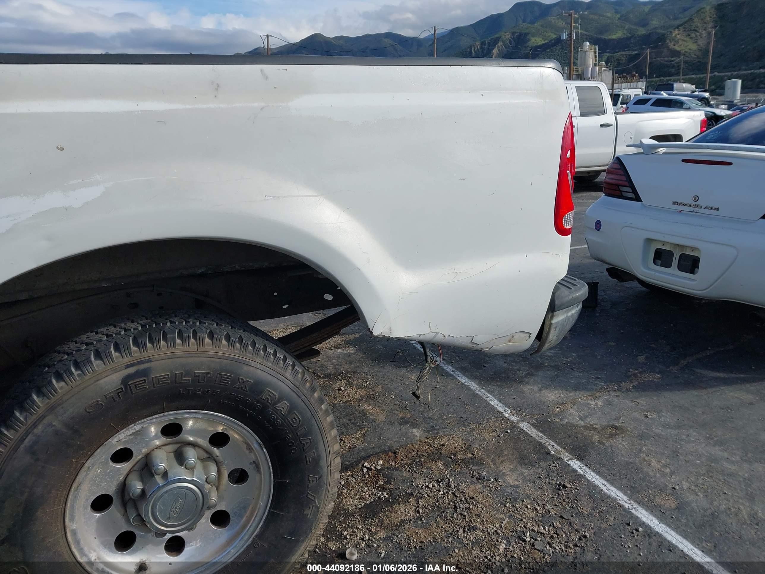 FORD F-250 image 6