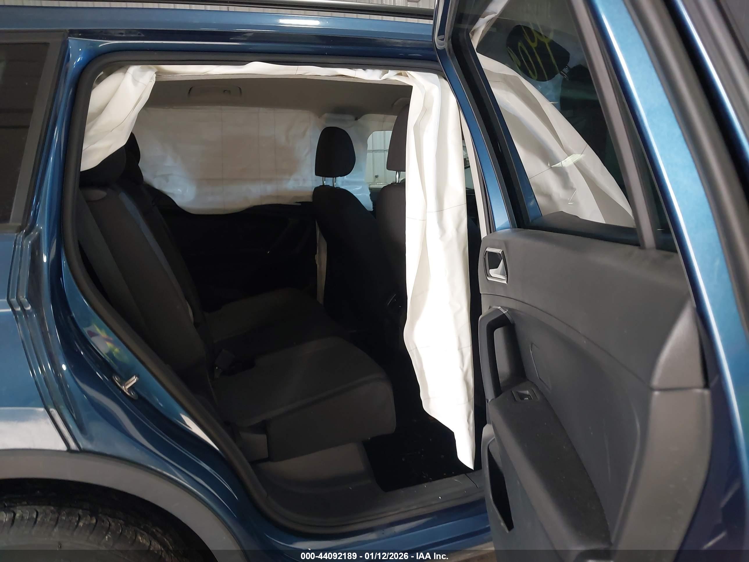 VOLKSWAGEN TIGUAN image 8