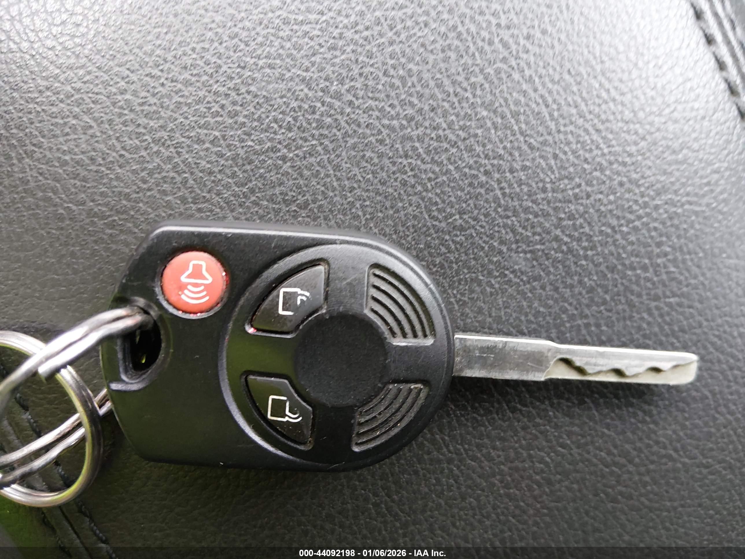 FORD ESCAPE image 11