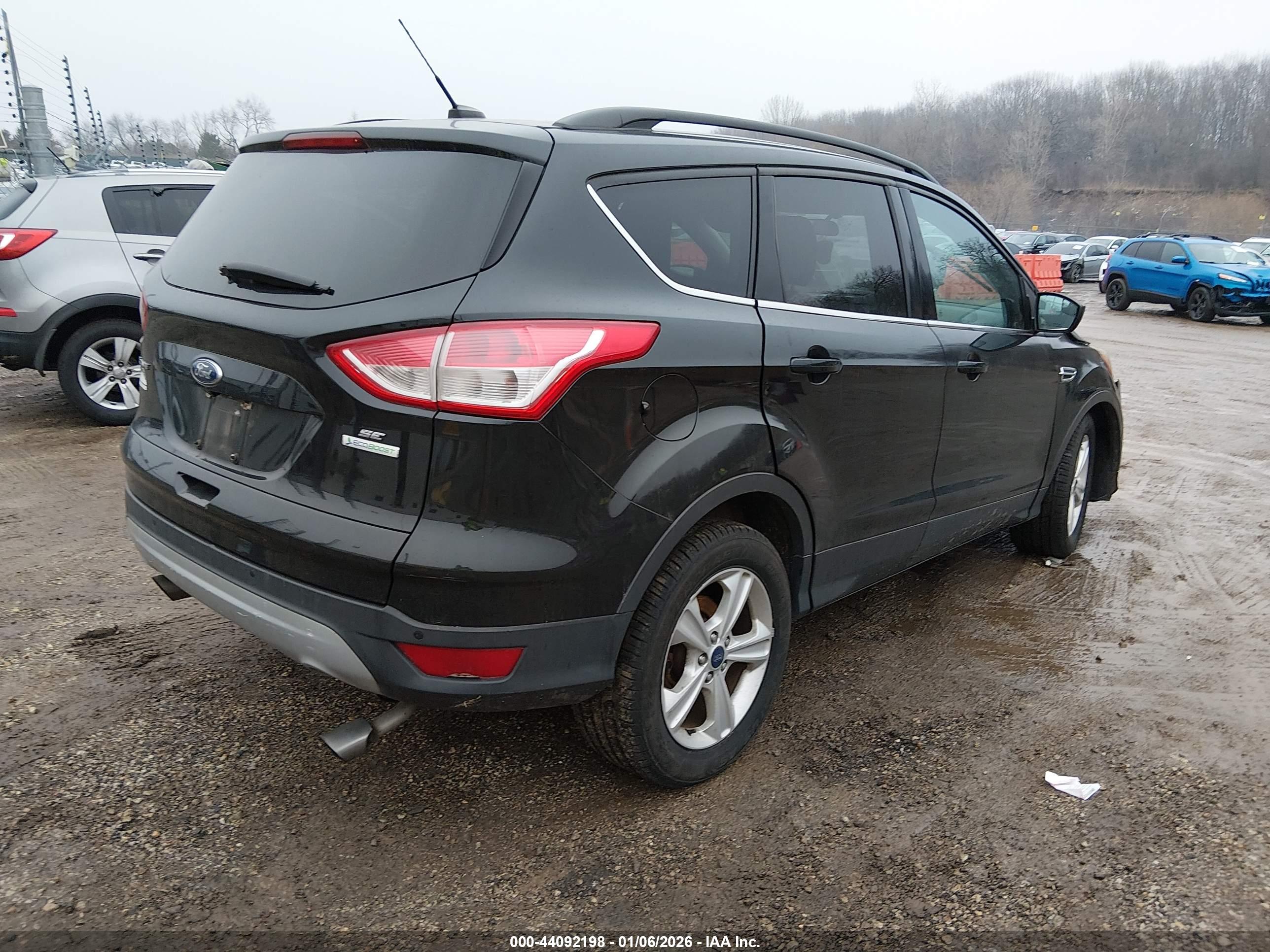 FORD ESCAPE image 4
