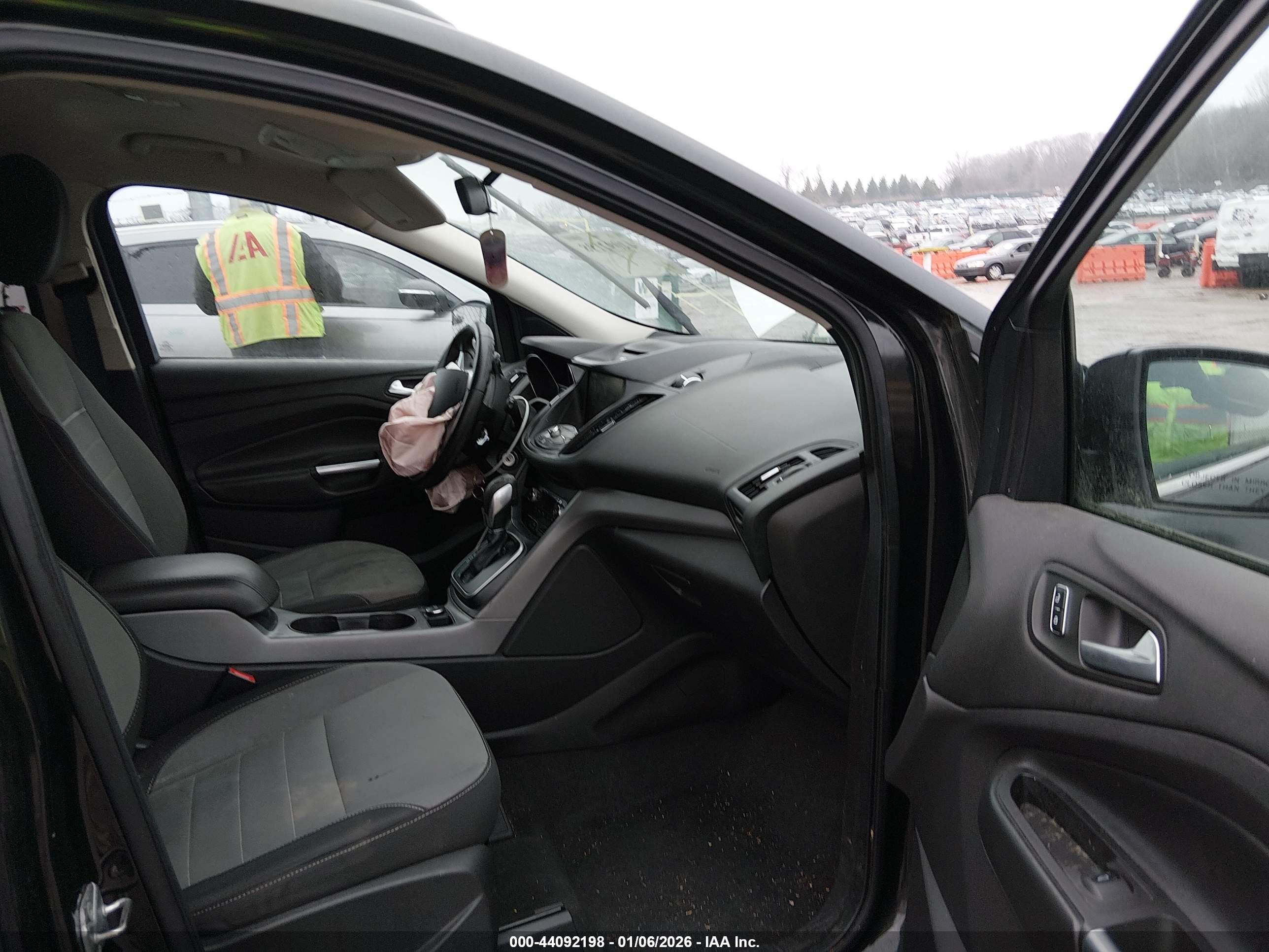 FORD ESCAPE image 5