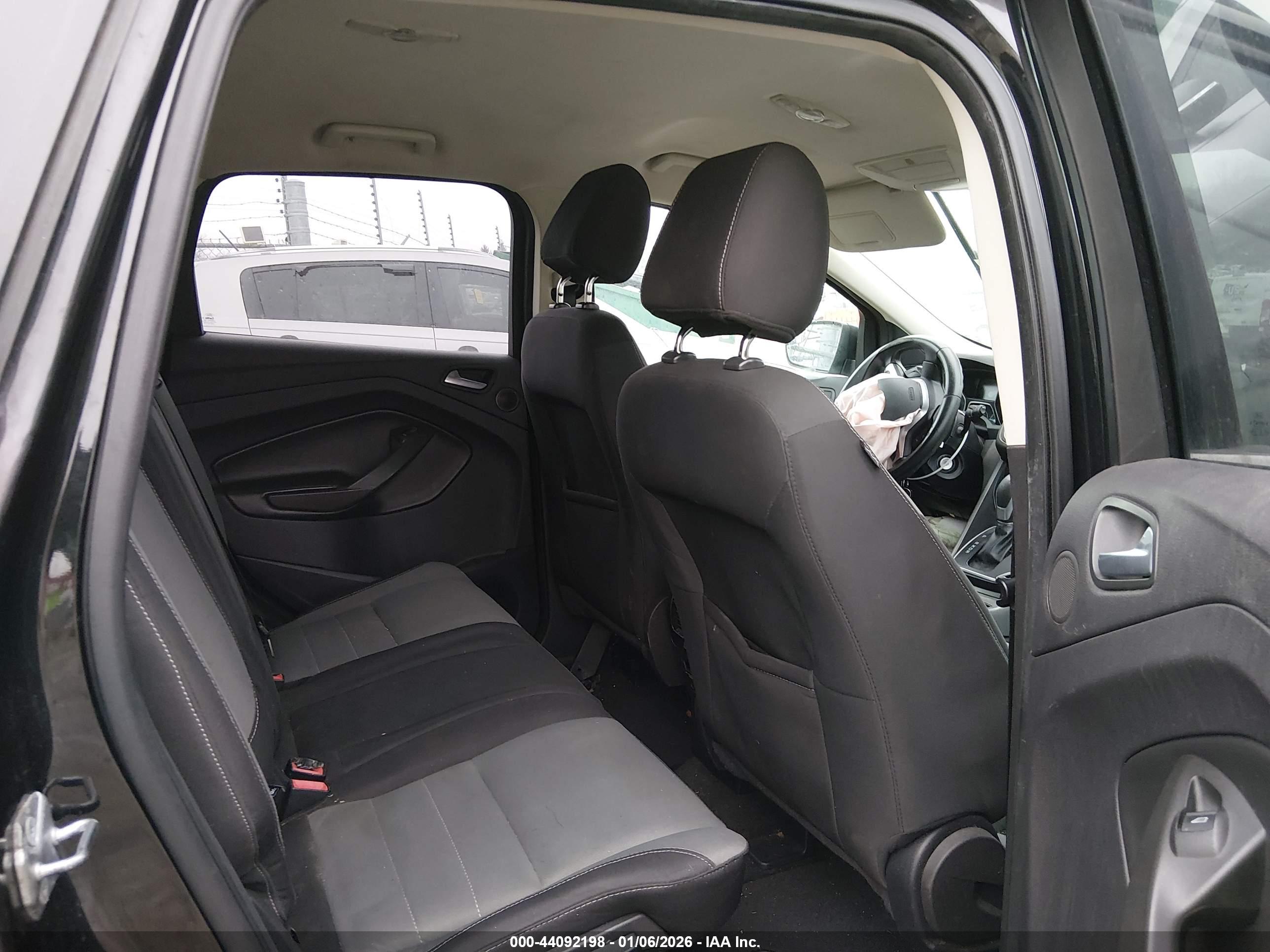 FORD ESCAPE image 8