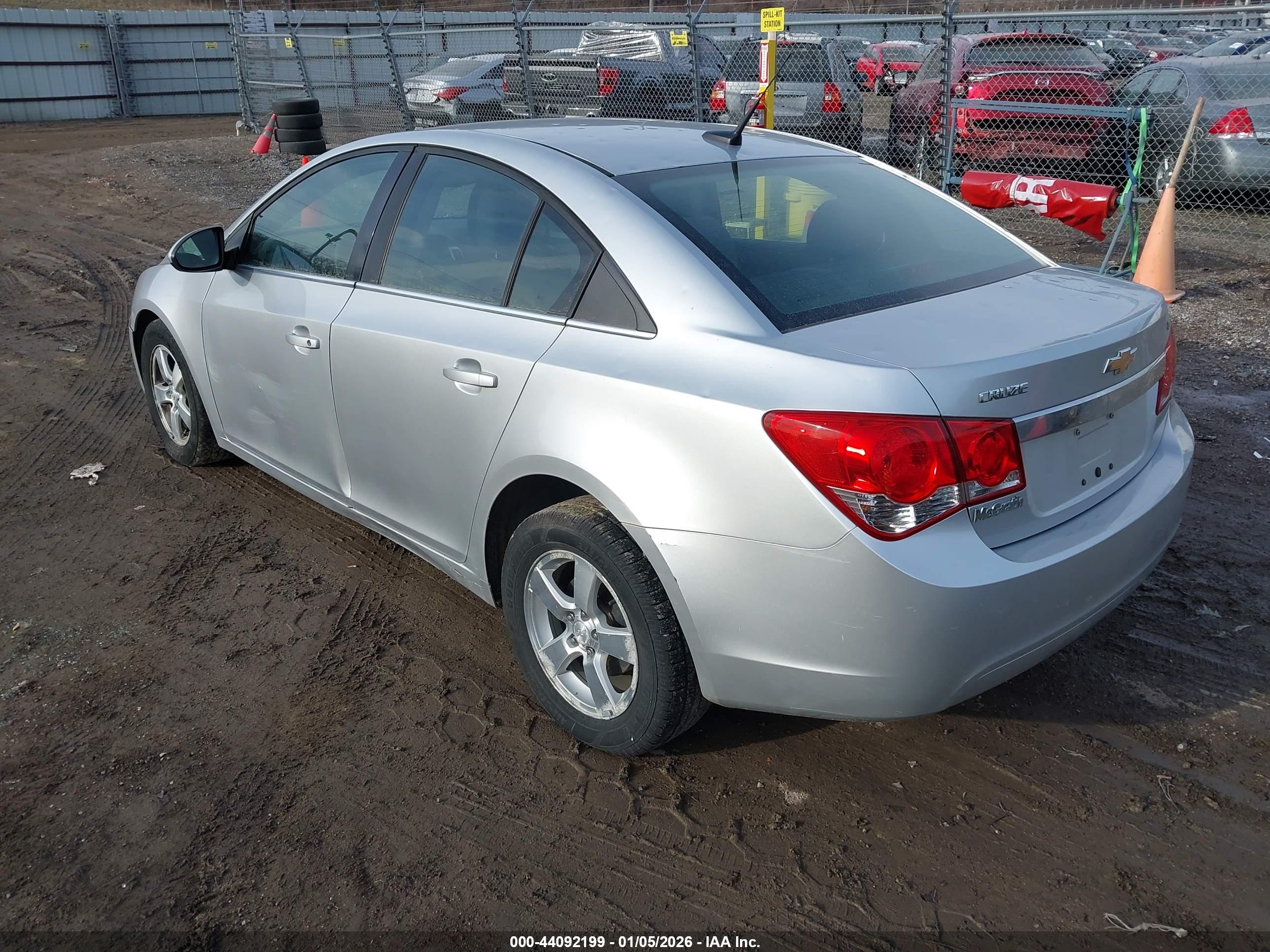 CHEVROLET CRUZE image 3