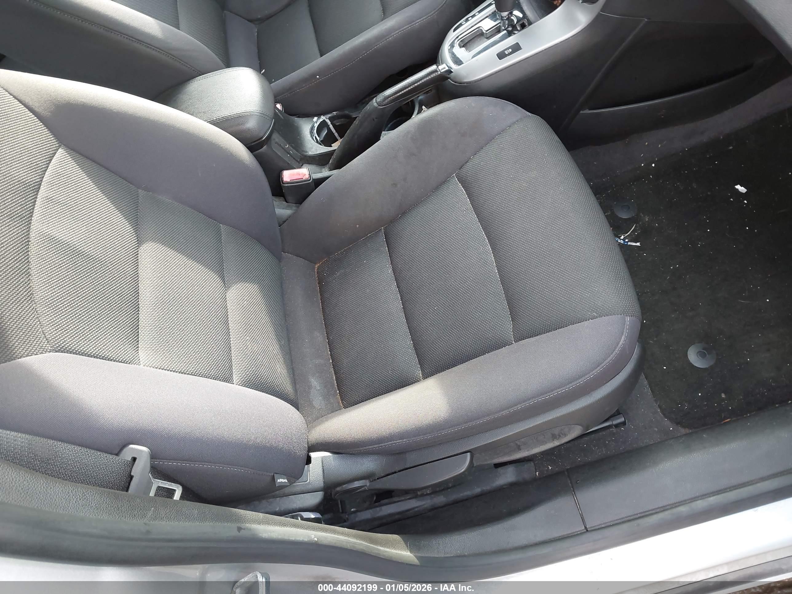 CHEVROLET CRUZE image 5