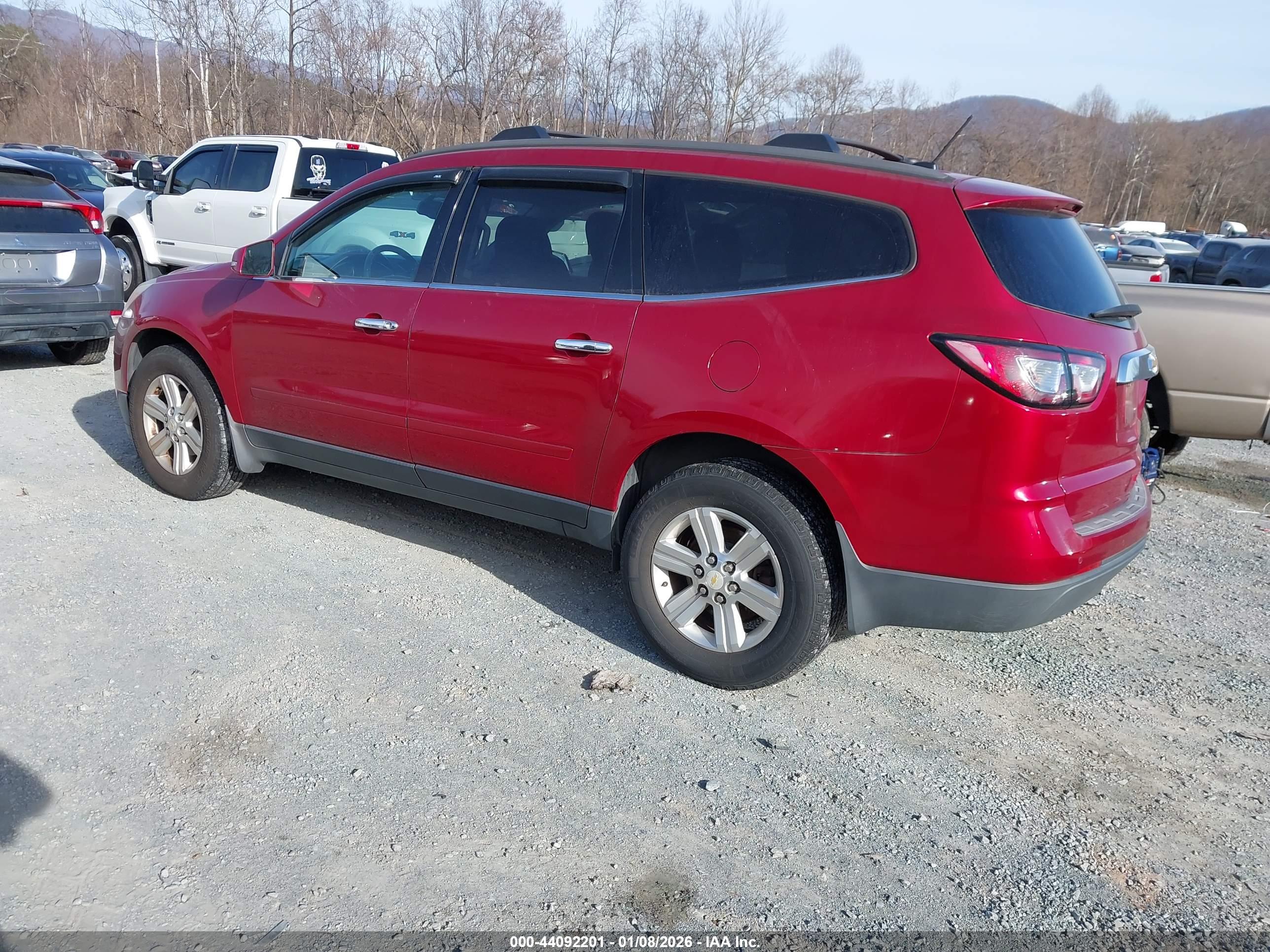 CHEVROLET TRAVERSE image 3