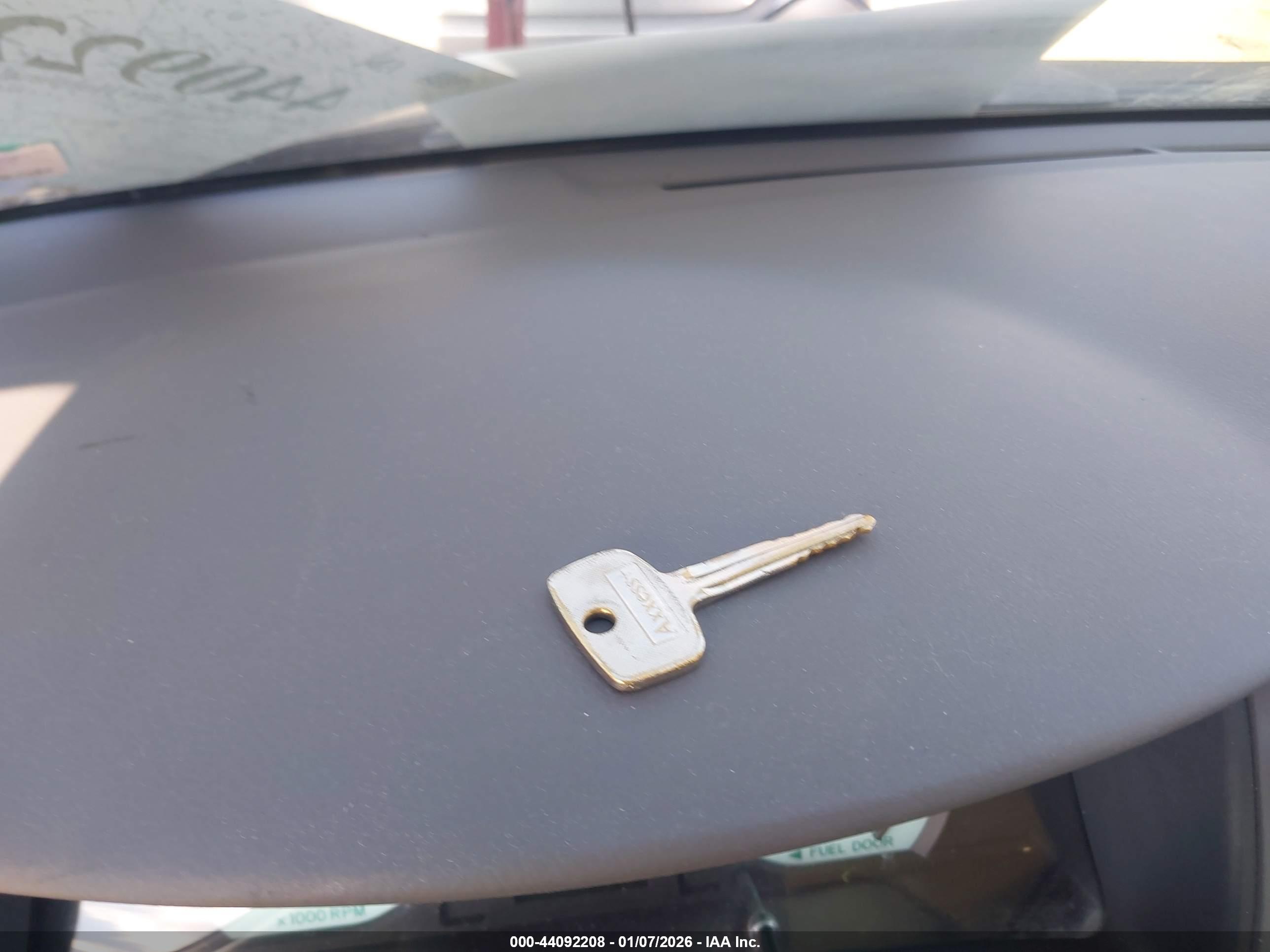 TOYOTA COROLLA image 11
