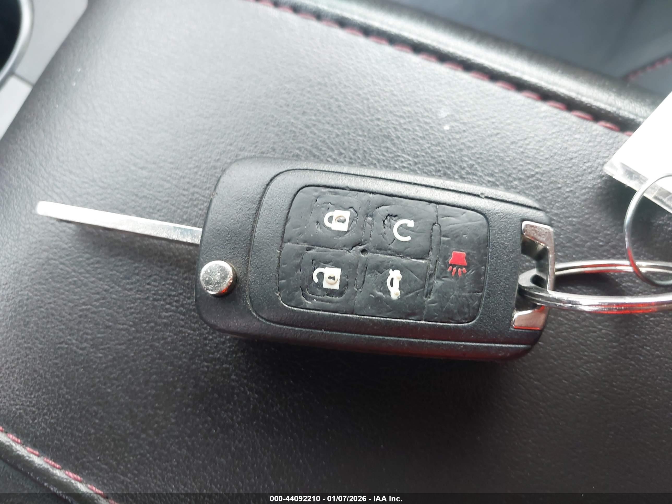 CHEVROLET EQUINOX image 11