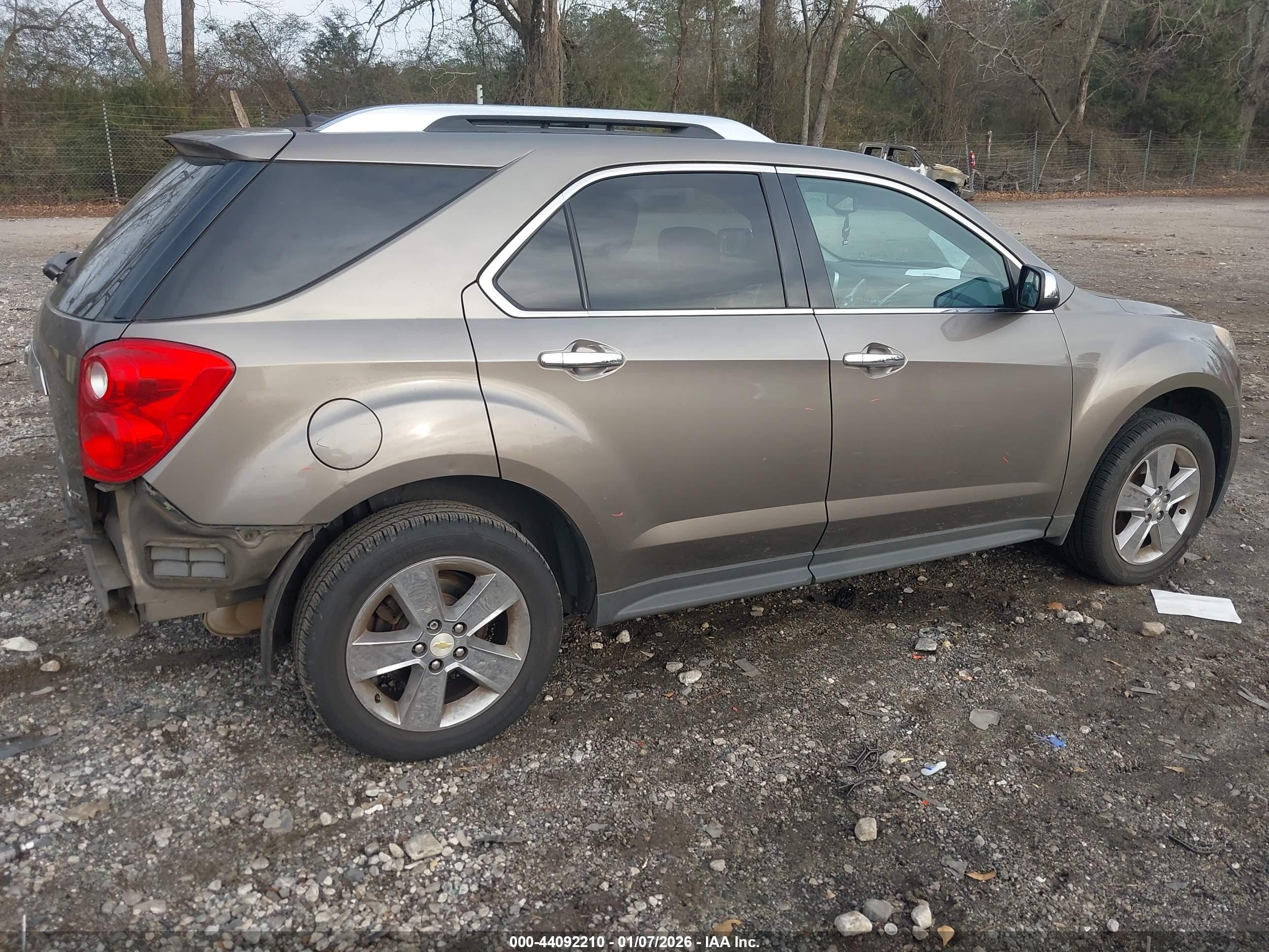 CHEVROLET EQUINOX image 4