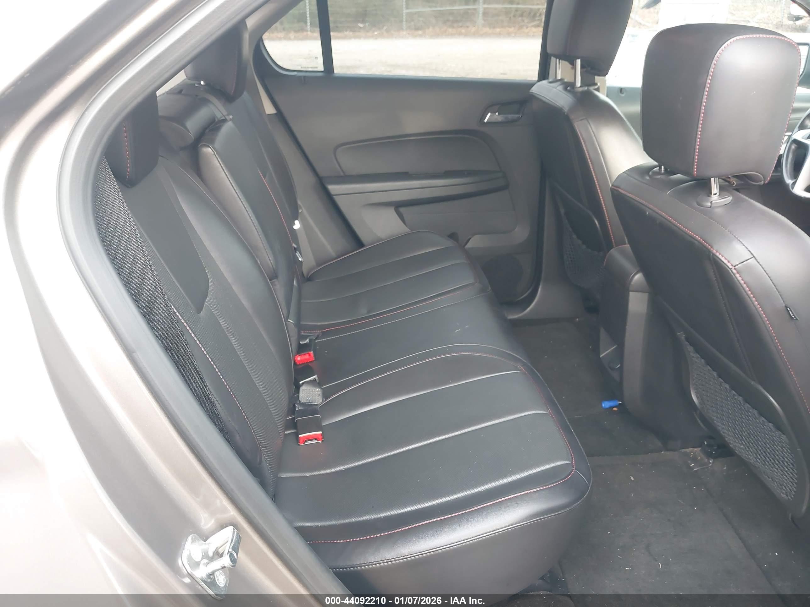 CHEVROLET EQUINOX image 8