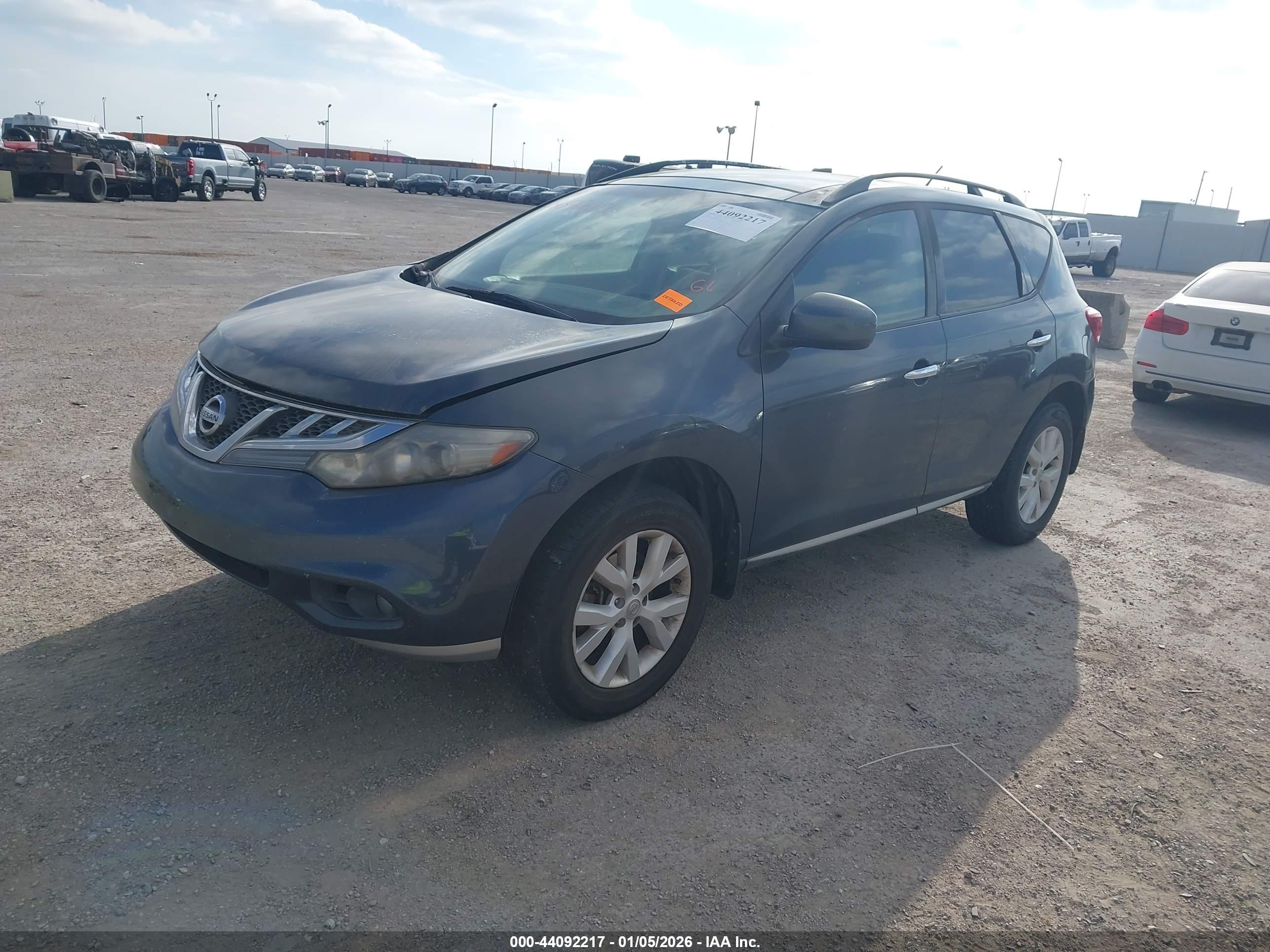 NISSAN MURANO image 2