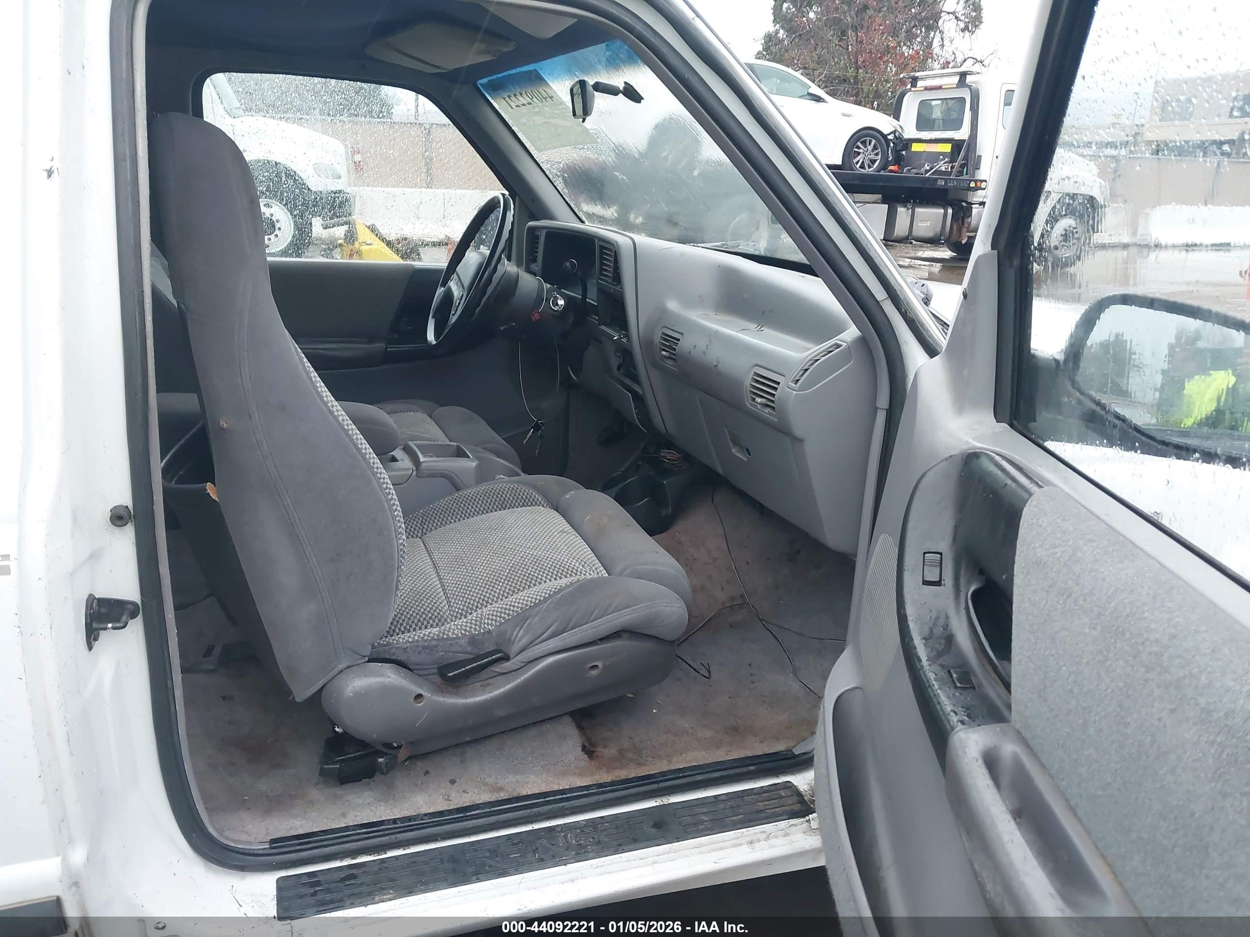FORD RANGER image 5