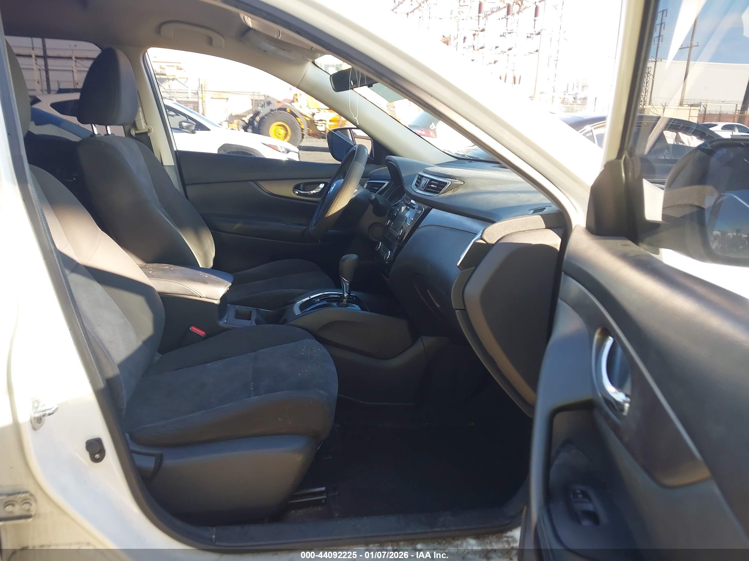 NISSAN ROGUE image 5