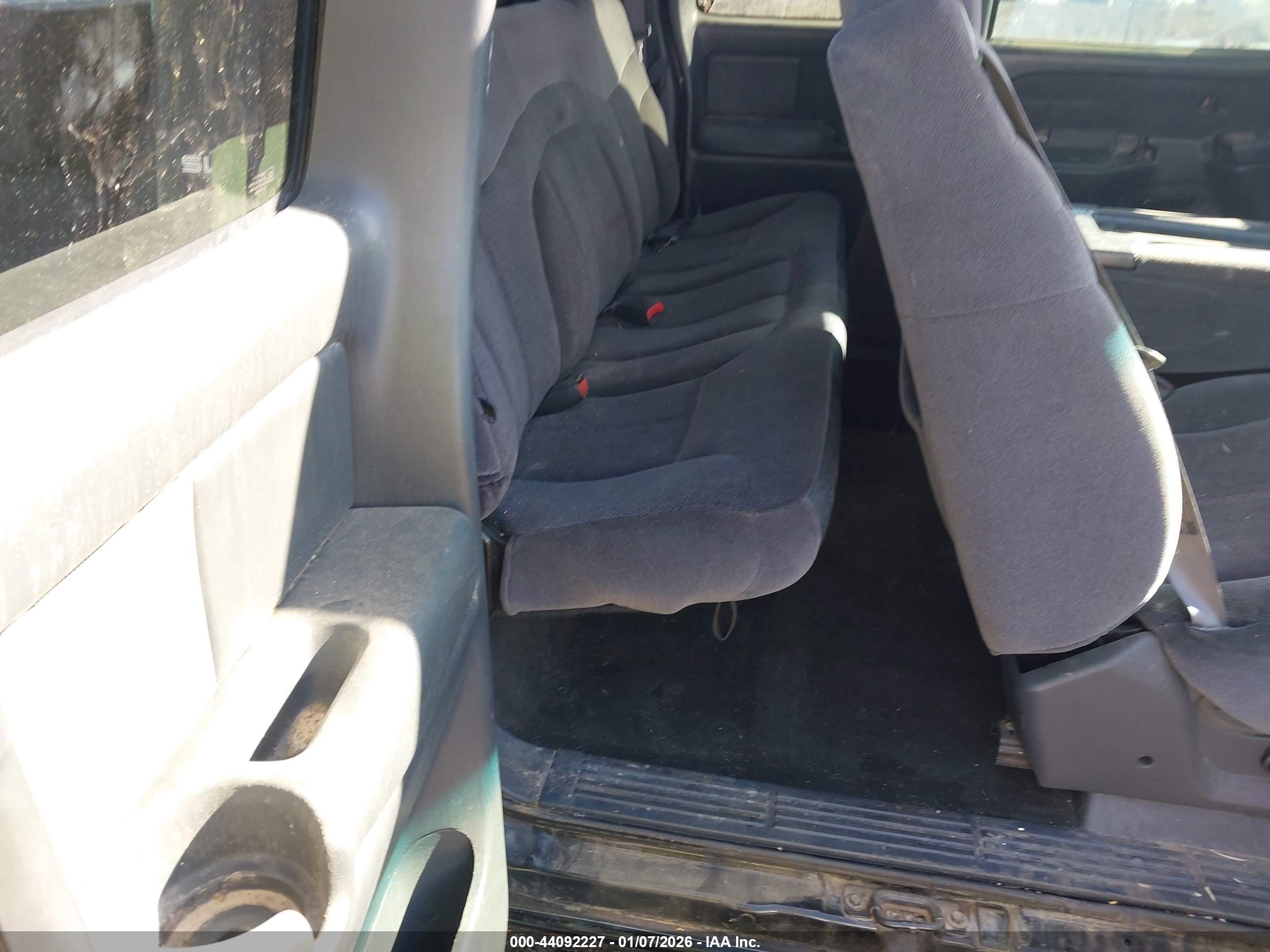 GMC SIERRA image 8