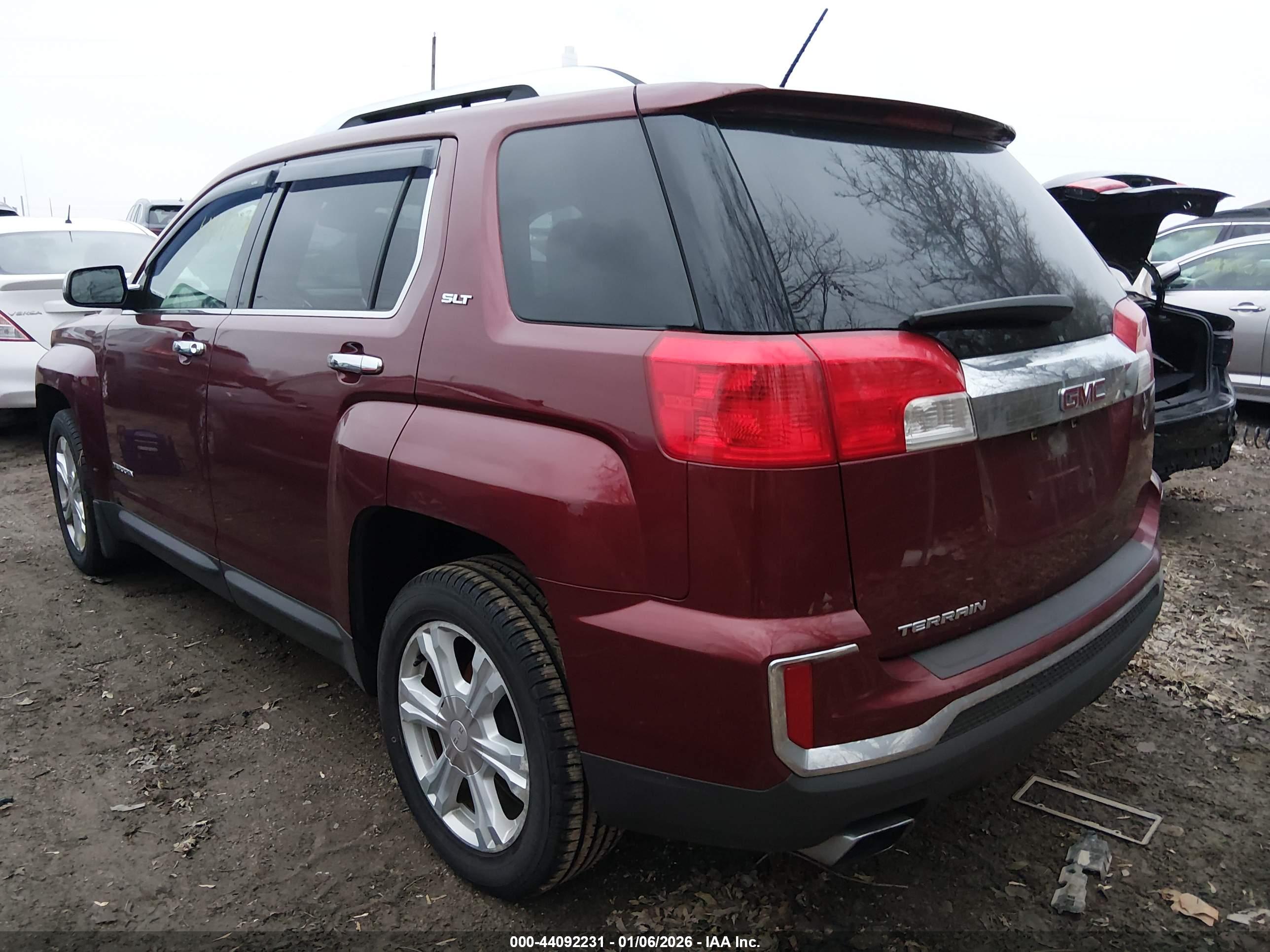 GMC TERRAIN image 3