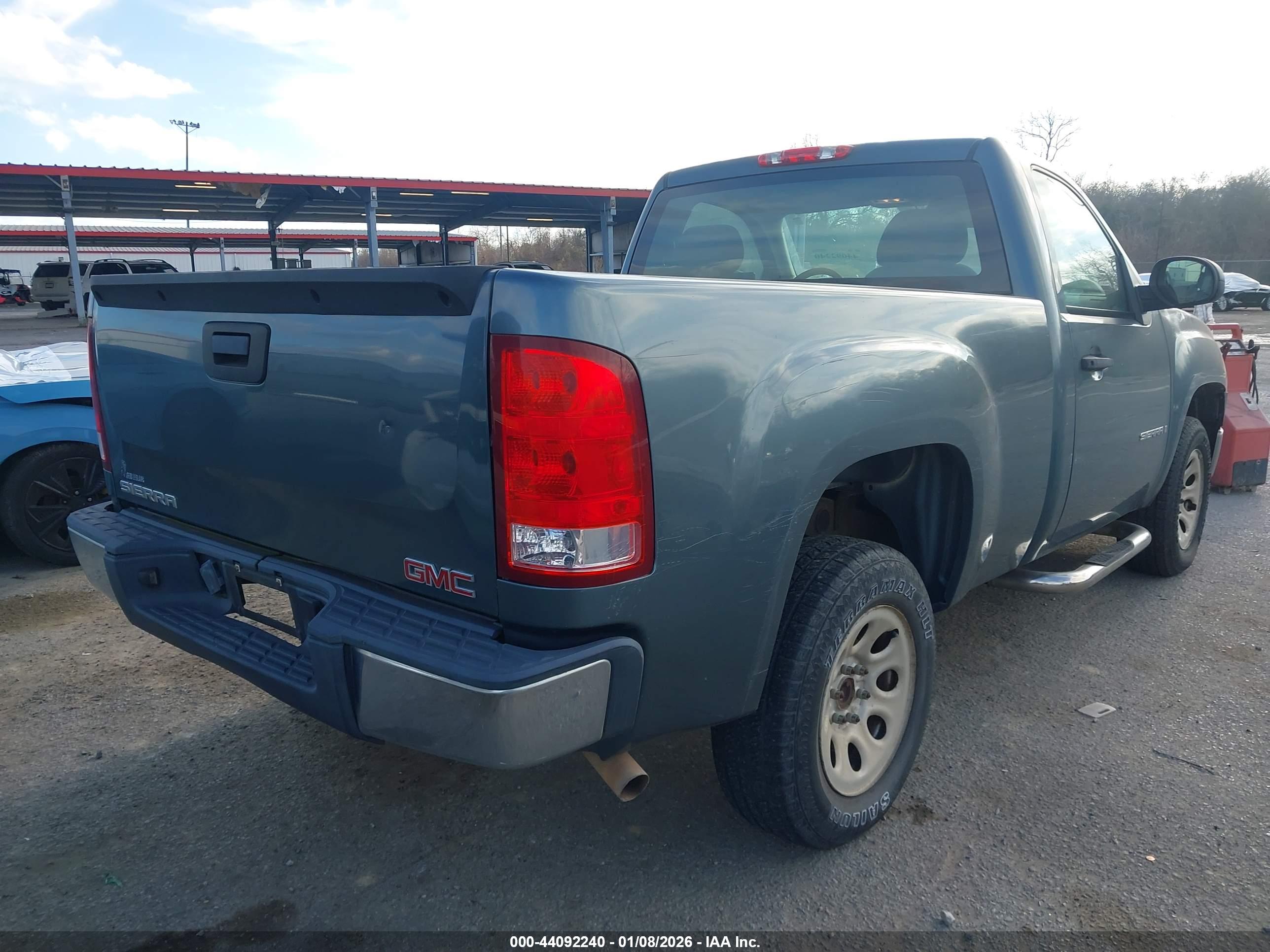 GMC SIERRA image 4