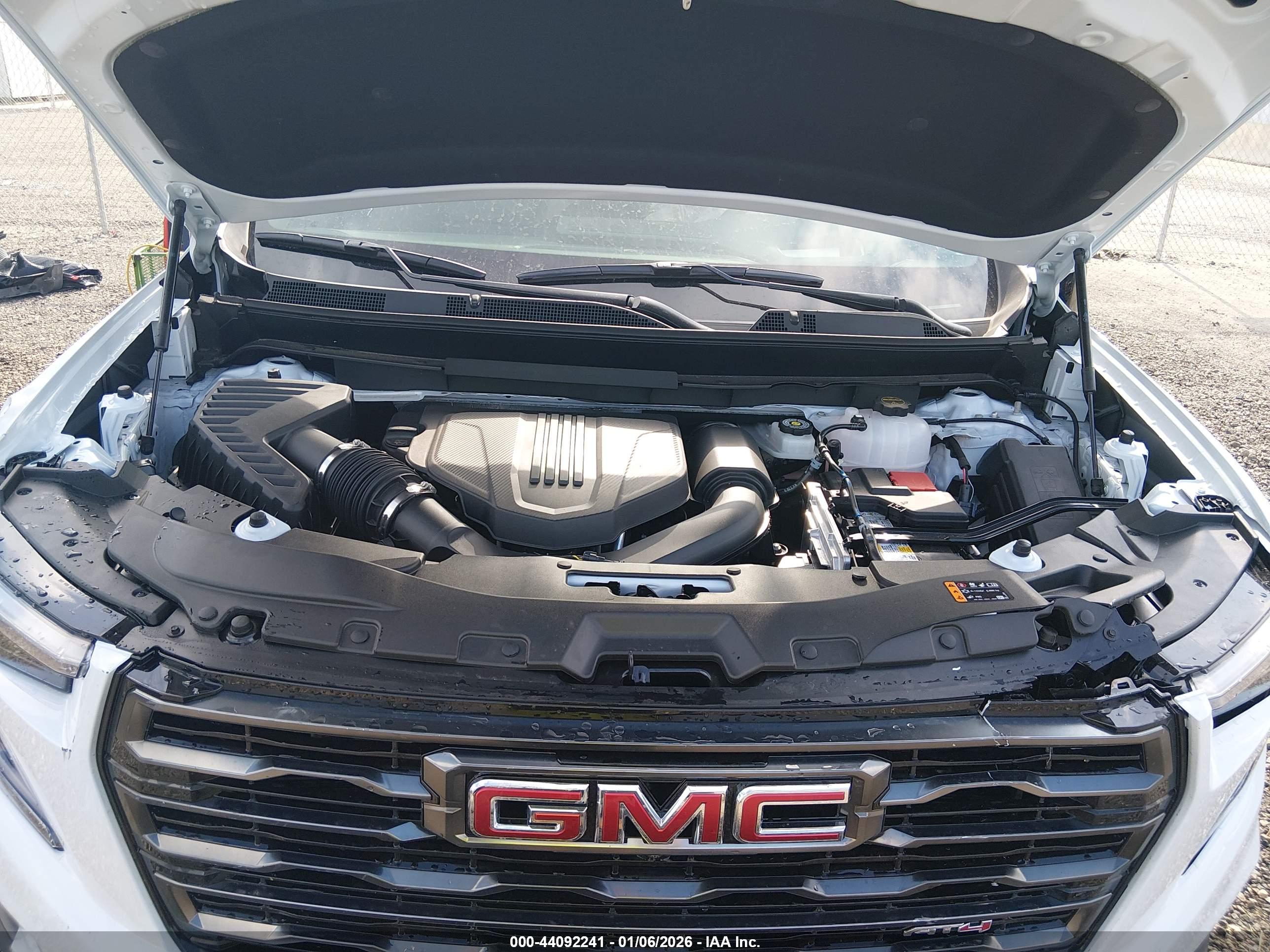 GMC ACADIA image 10