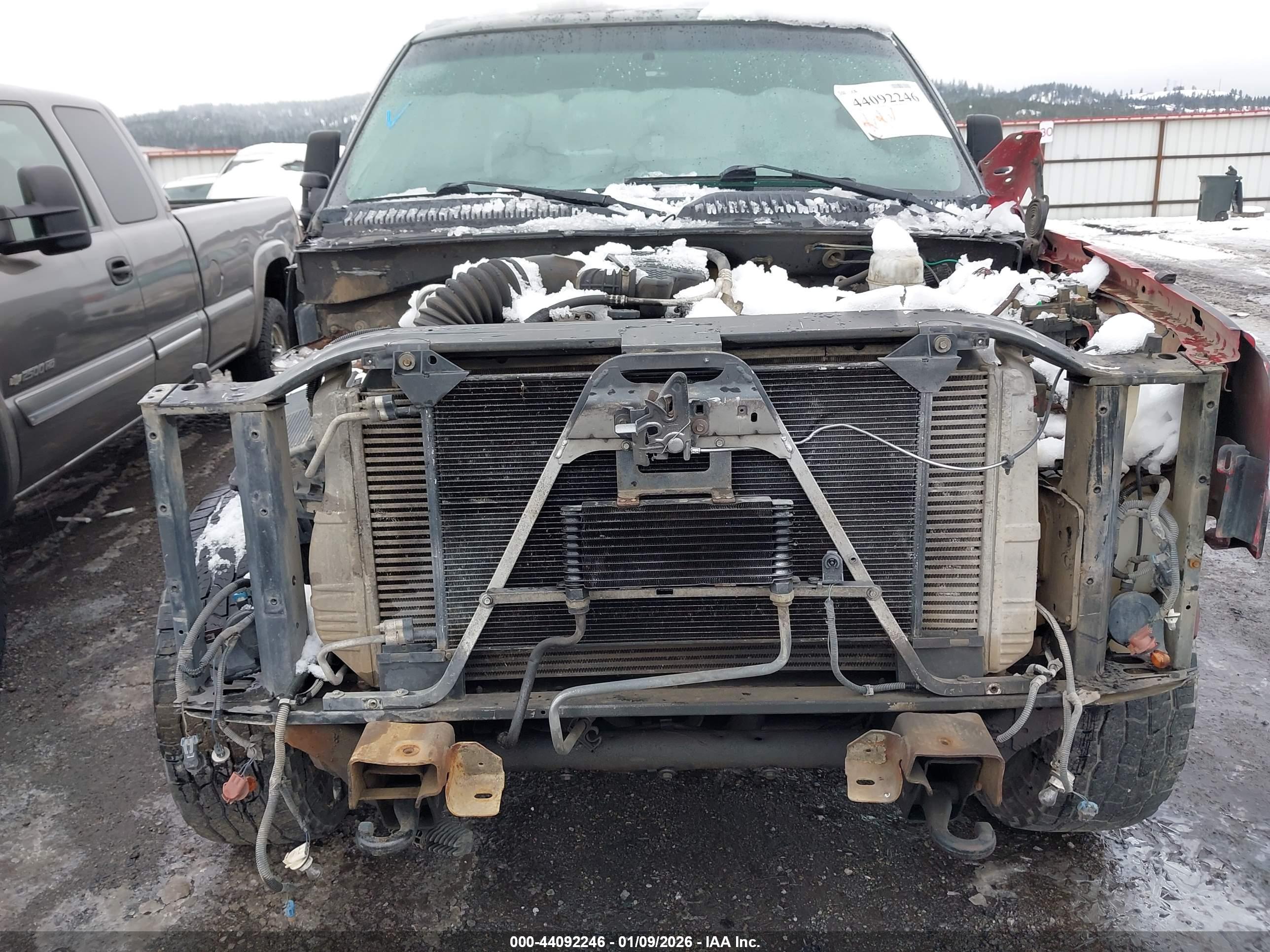 CHEVROLET SILVERADO image 6