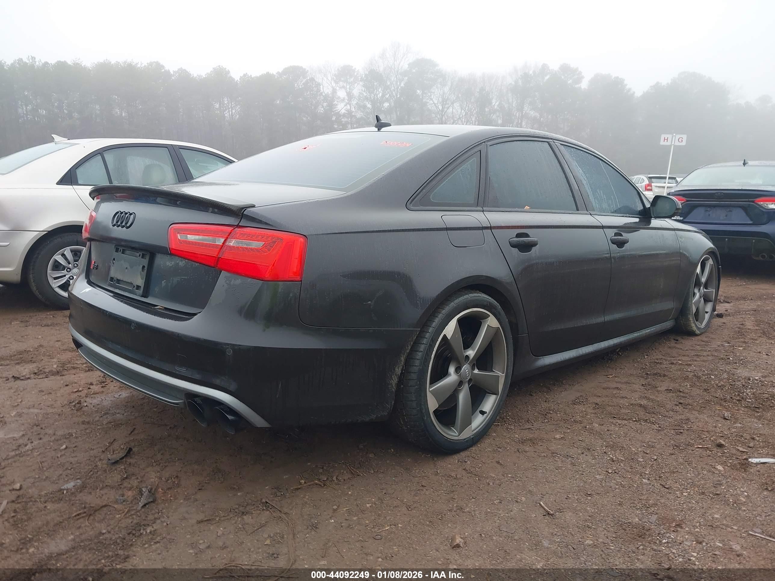 AUDI S6 image 4