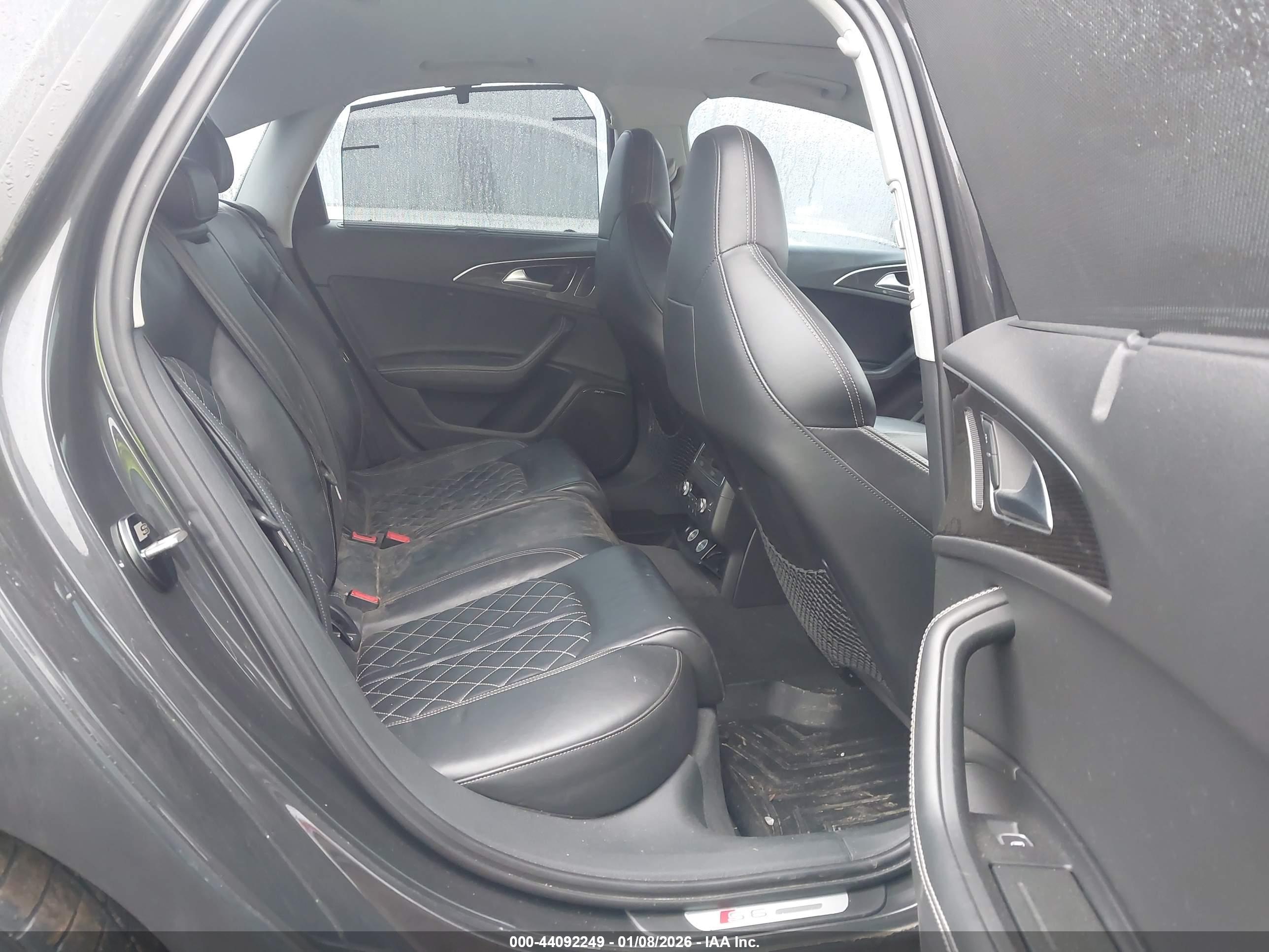 AUDI S6 image 8