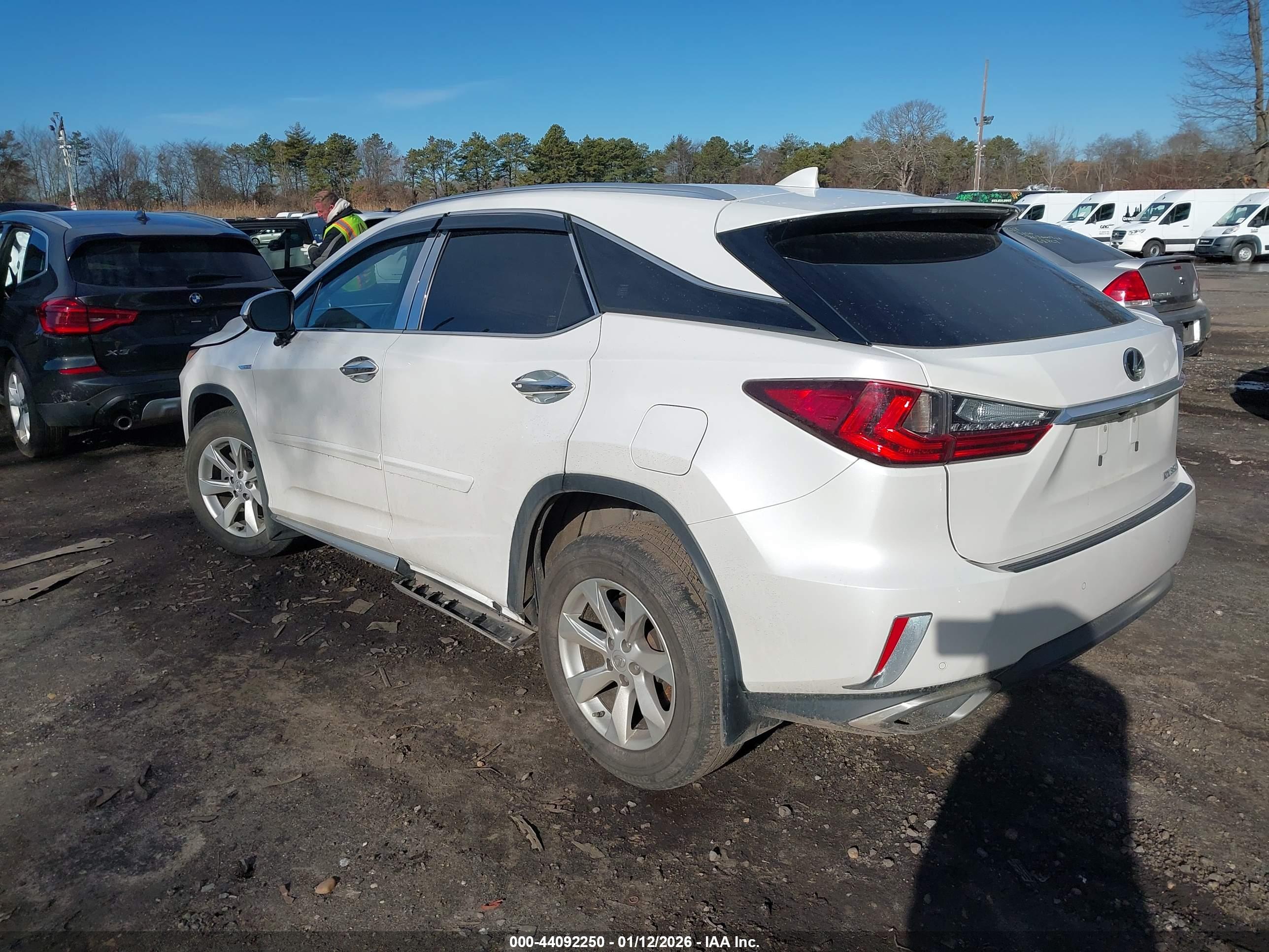 LEXUS RX image 3