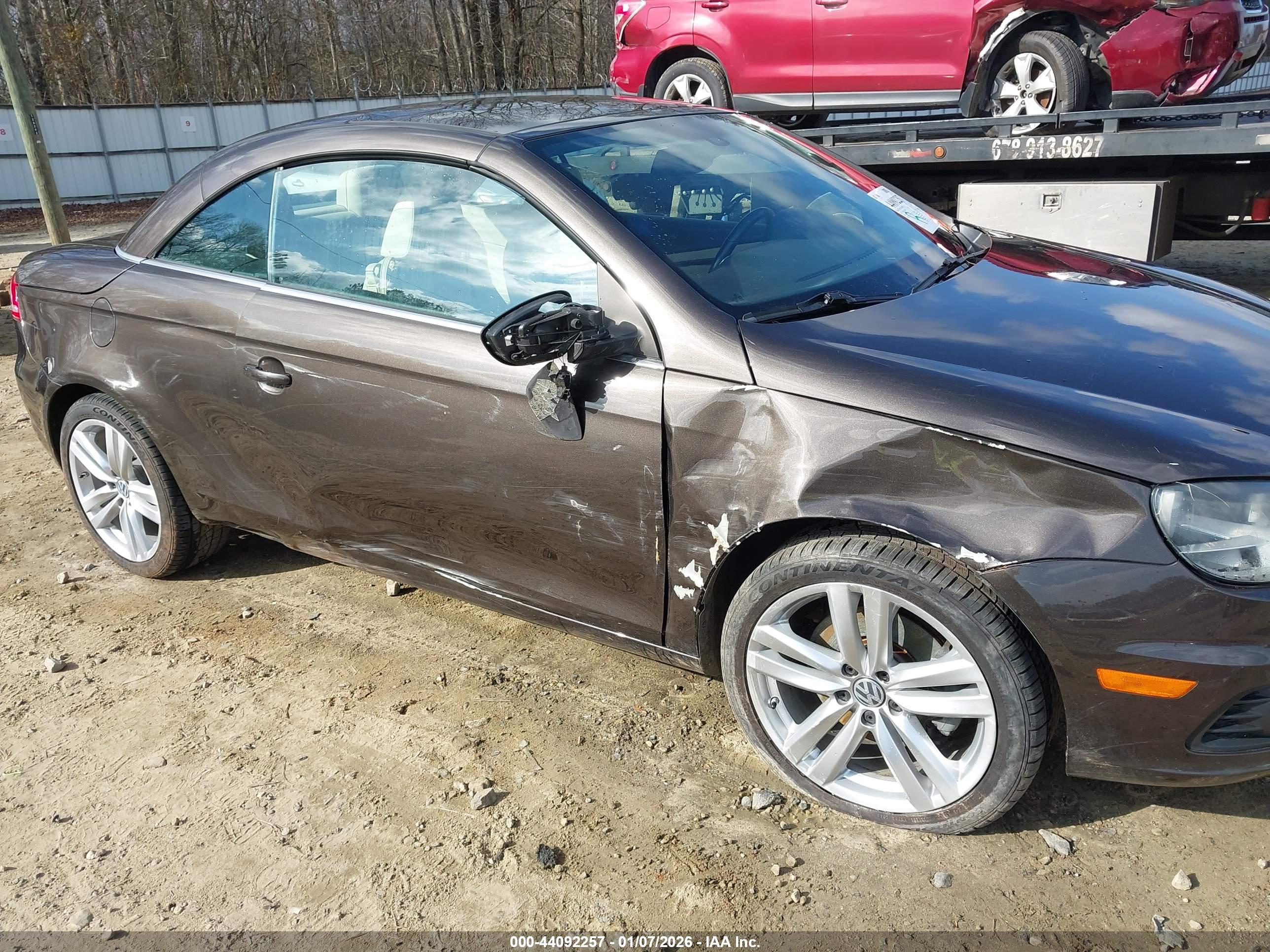 VOLKSWAGEN EOS image 6