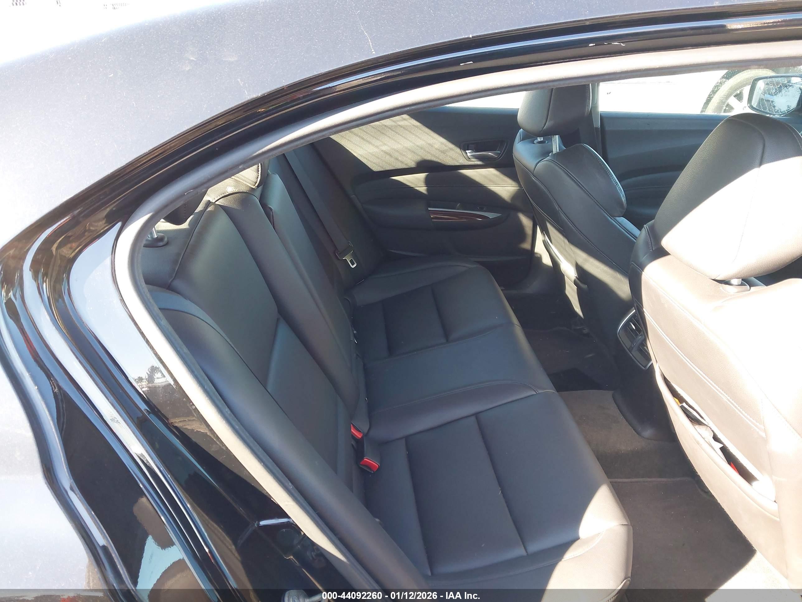 ACURA TLX image 8