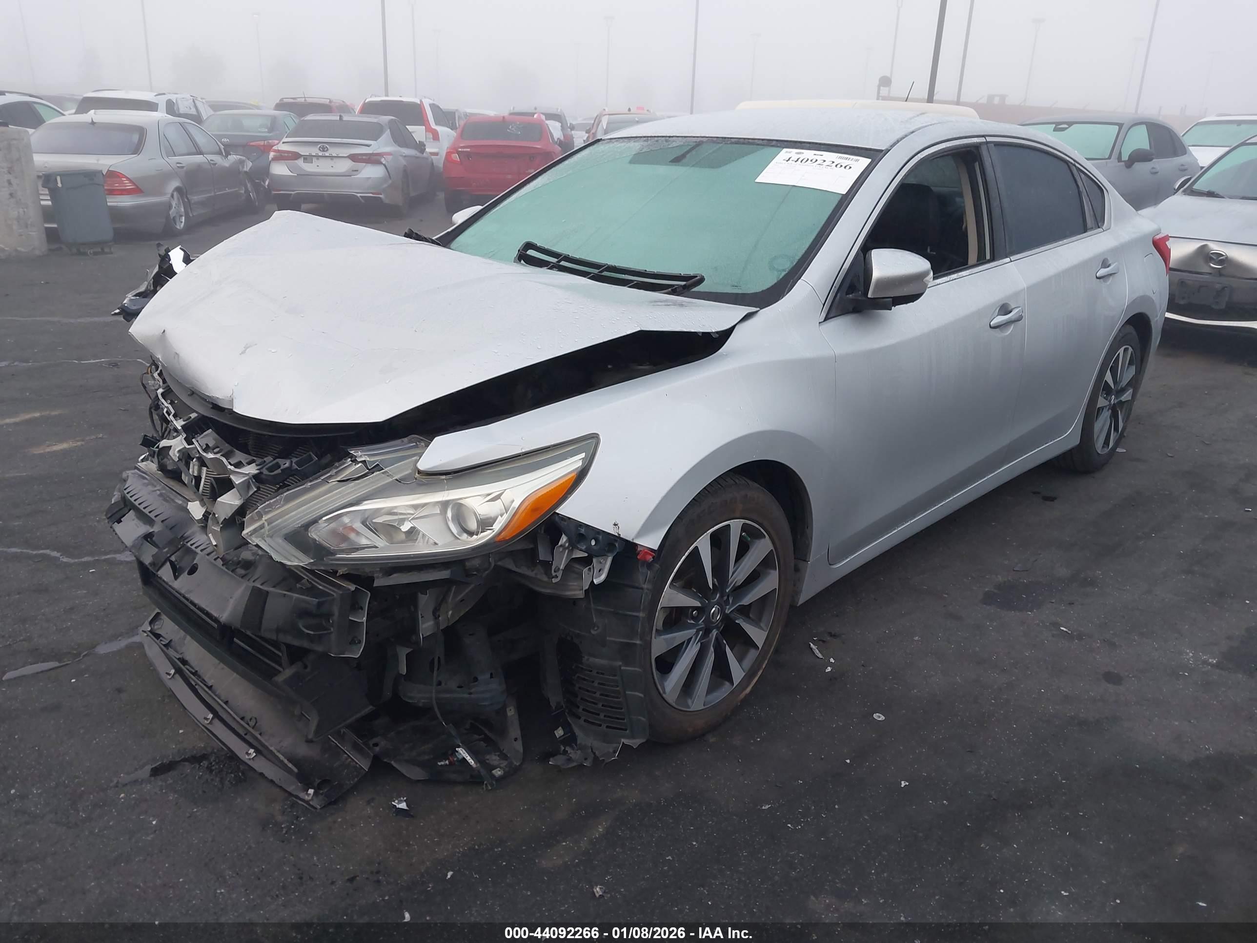 NISSAN ALTIMA image 2