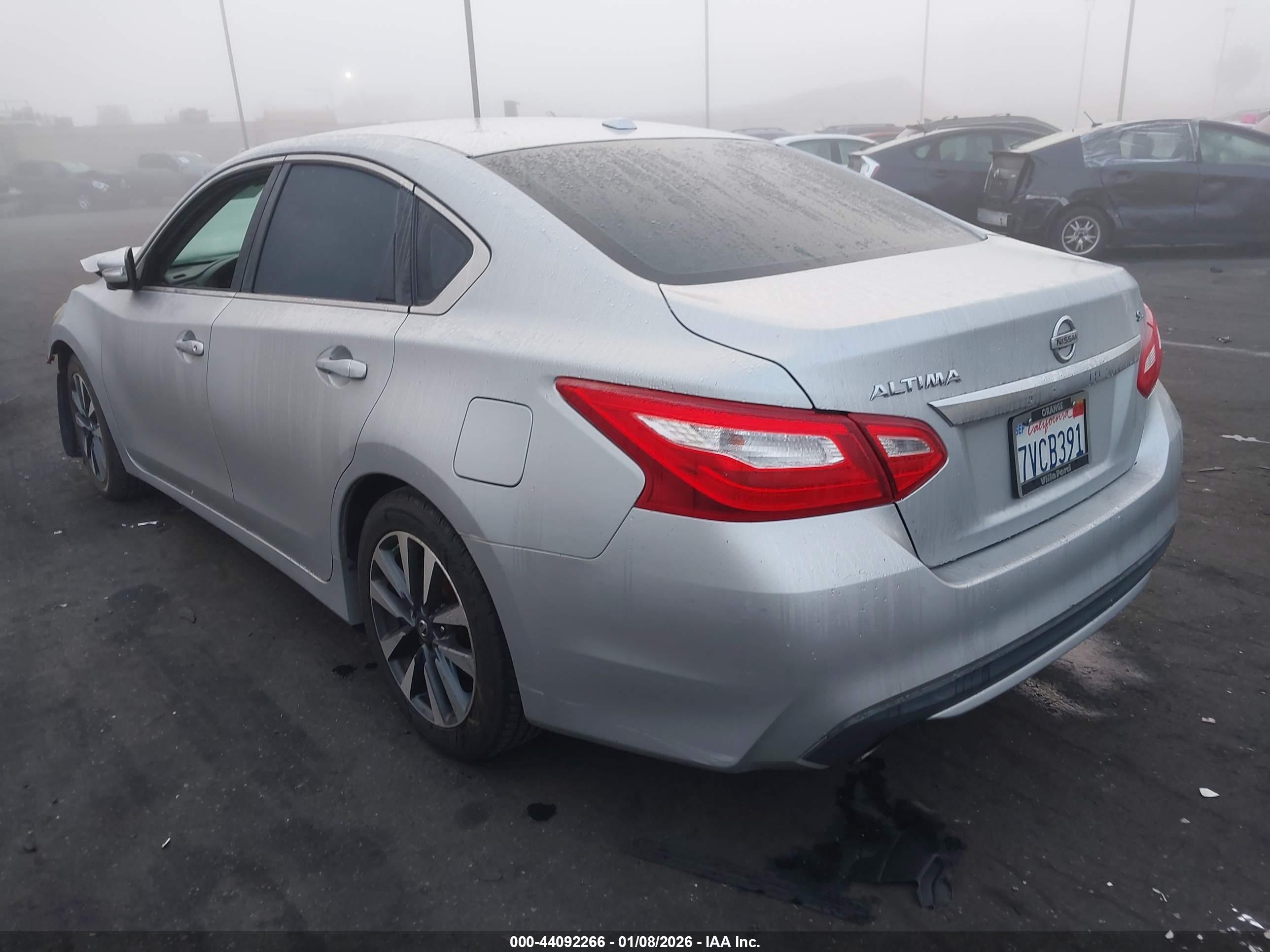 NISSAN ALTIMA image 3