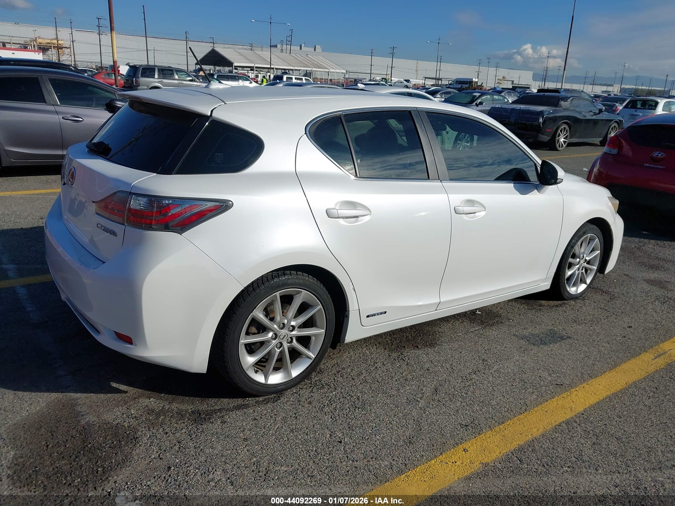 LEXUS CT image 4