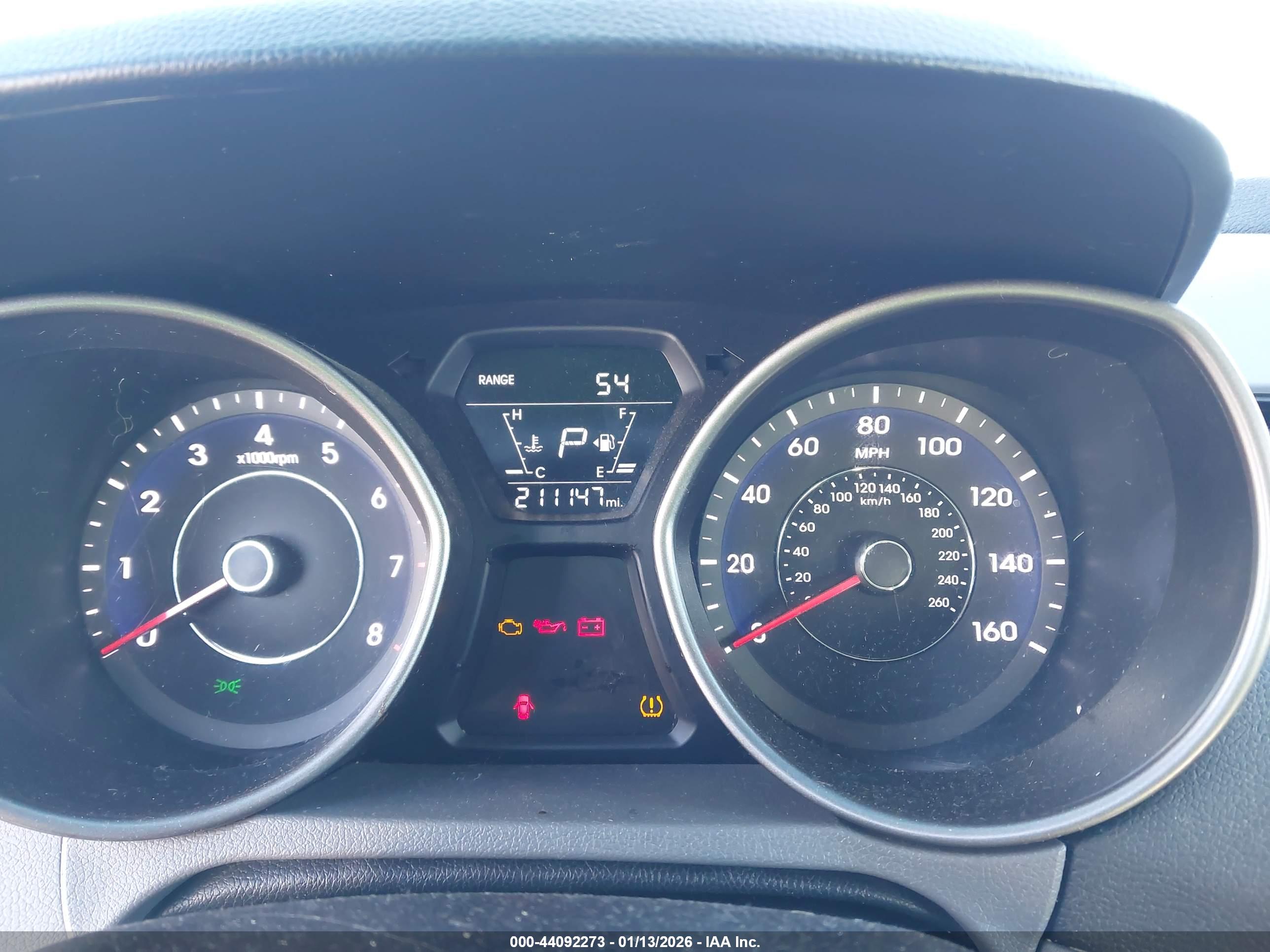 HYUNDAI ELANTRA image 7