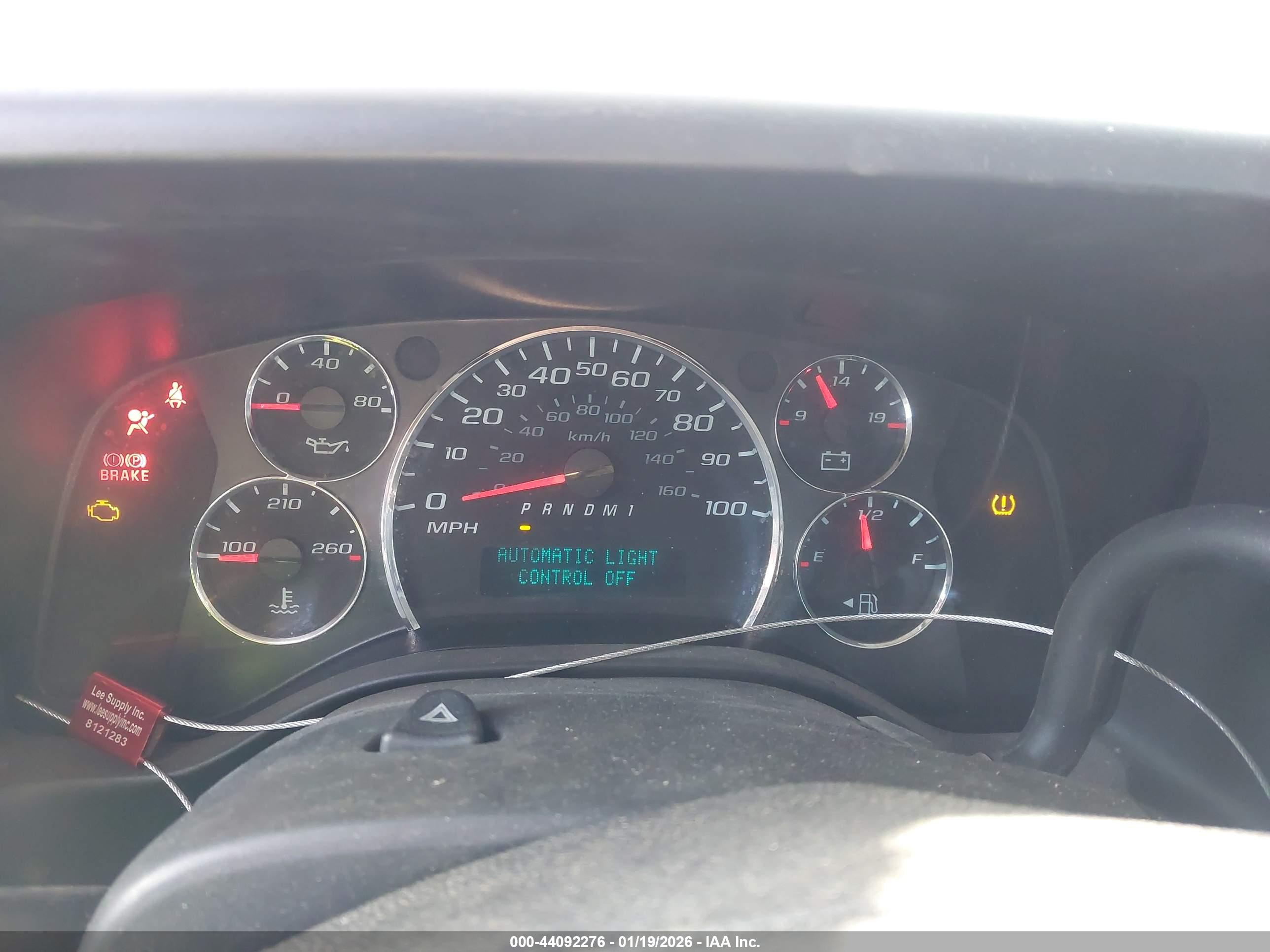 CHEVROLET EXPRESS image 7