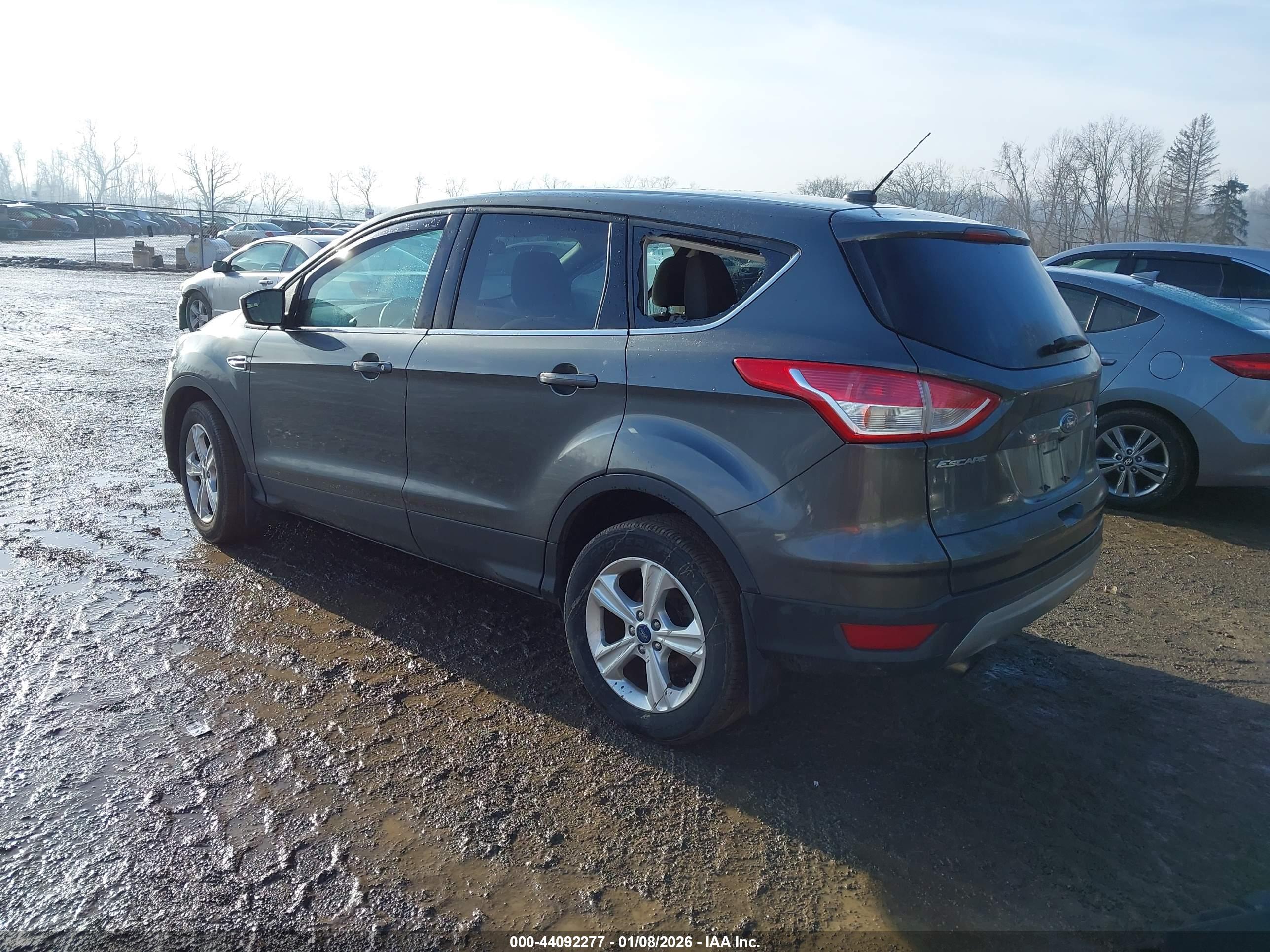 FORD ESCAPE image 3