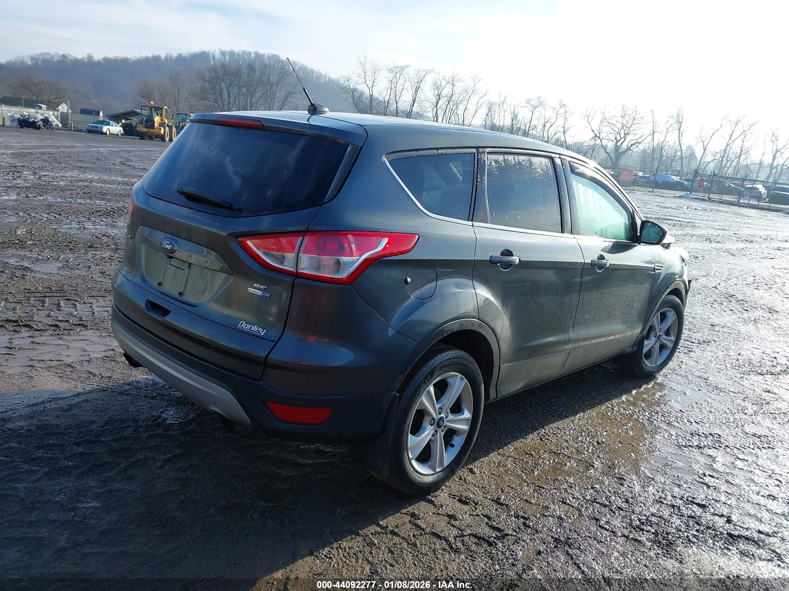 FORD ESCAPE image 4
