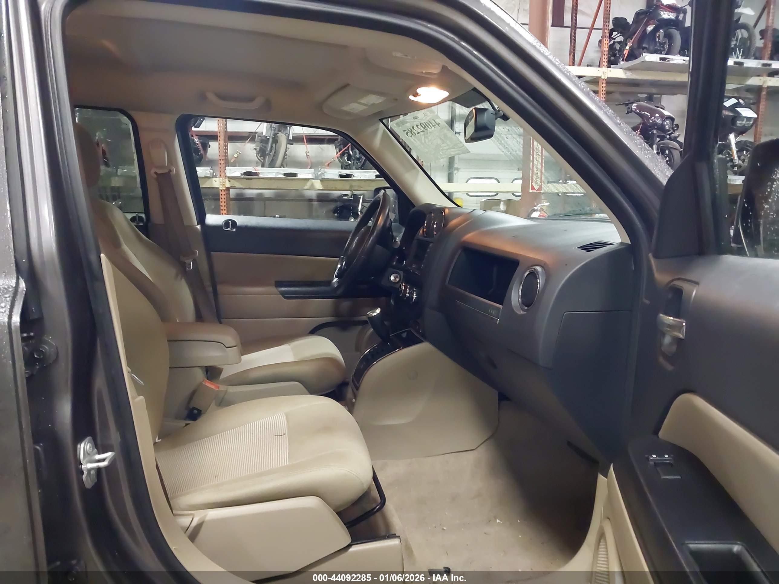 JEEP PATRIOT image 5