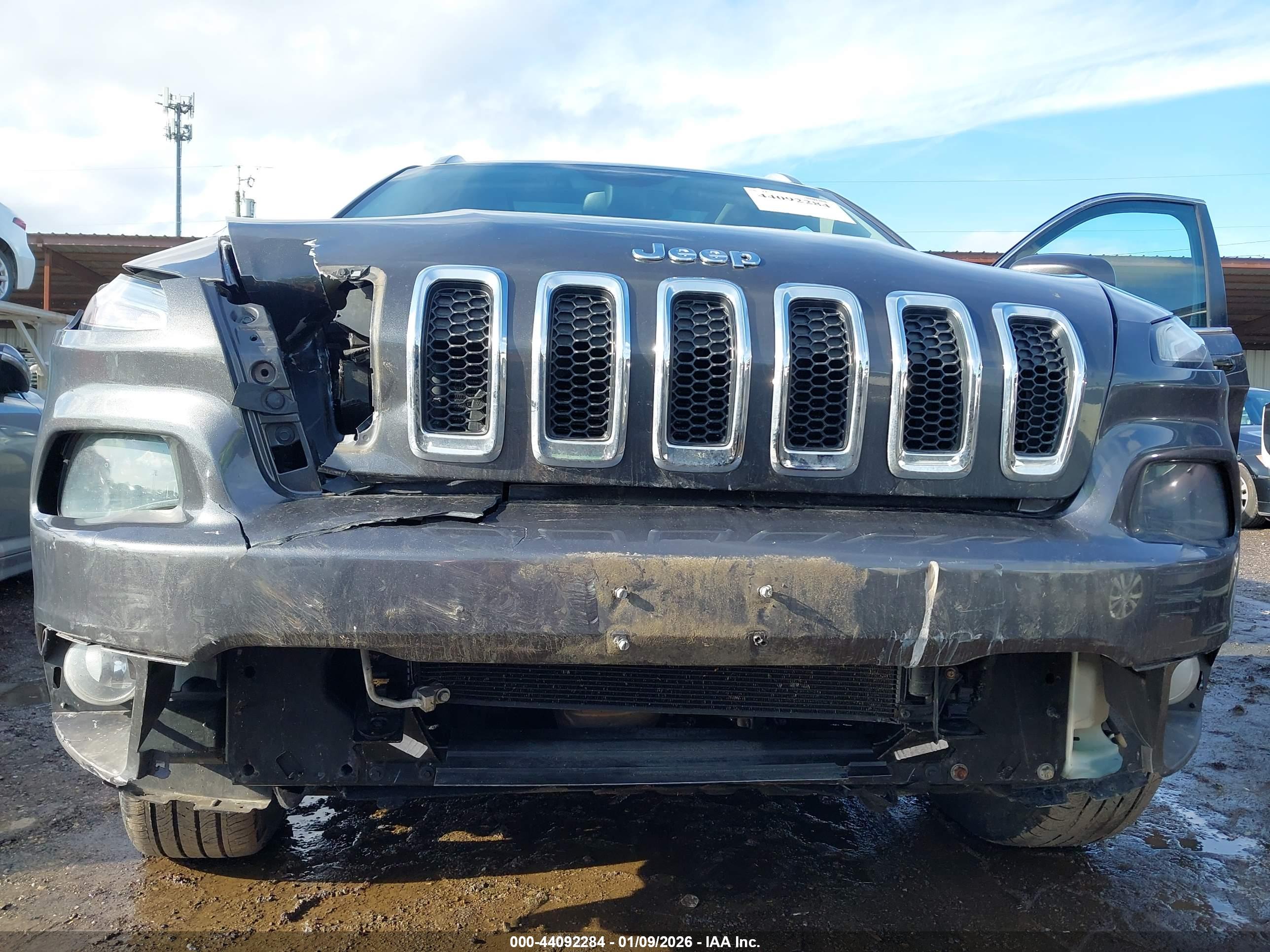 JEEP CHEROKEE image 6