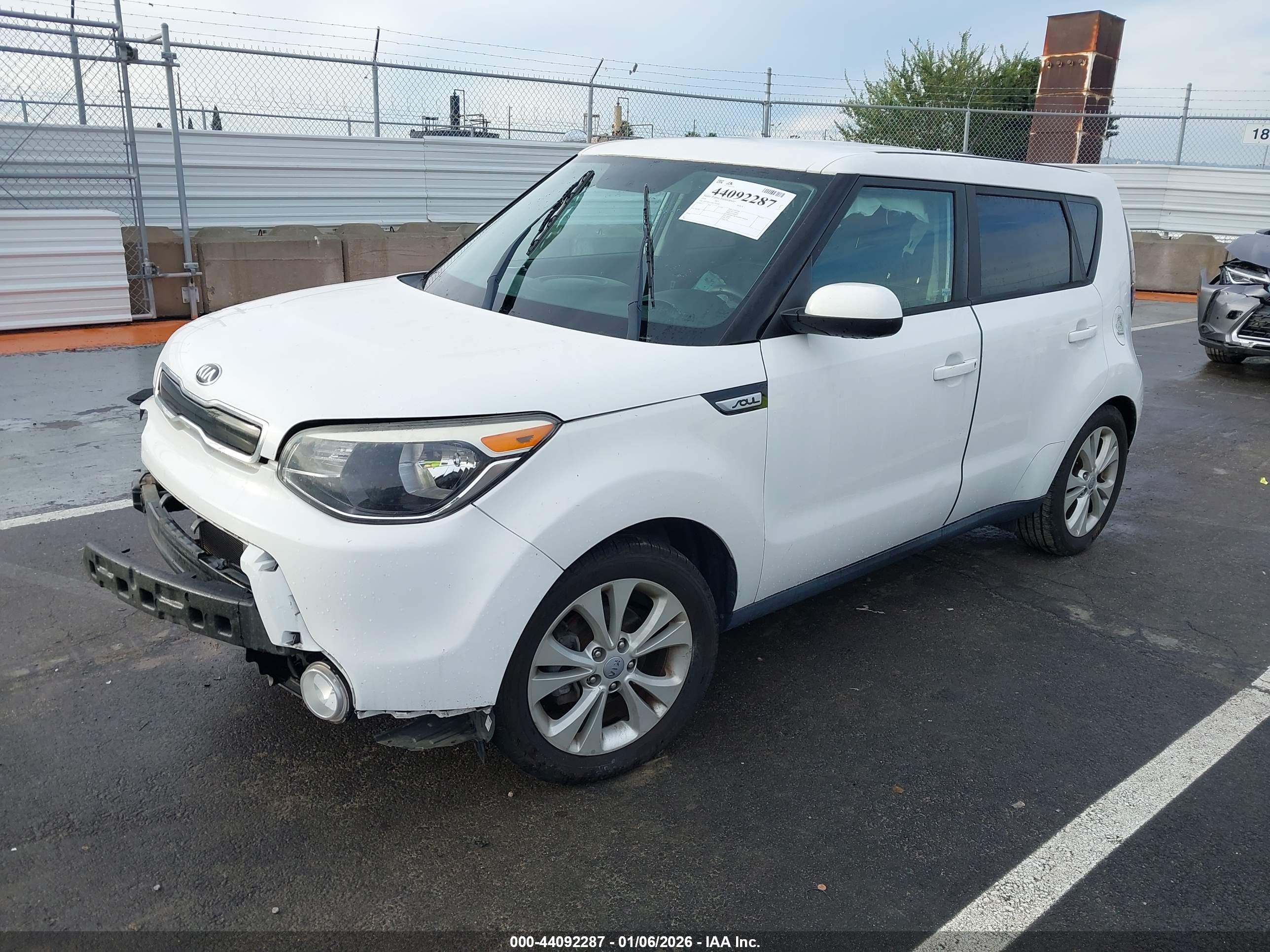 KIA SOUL image 2