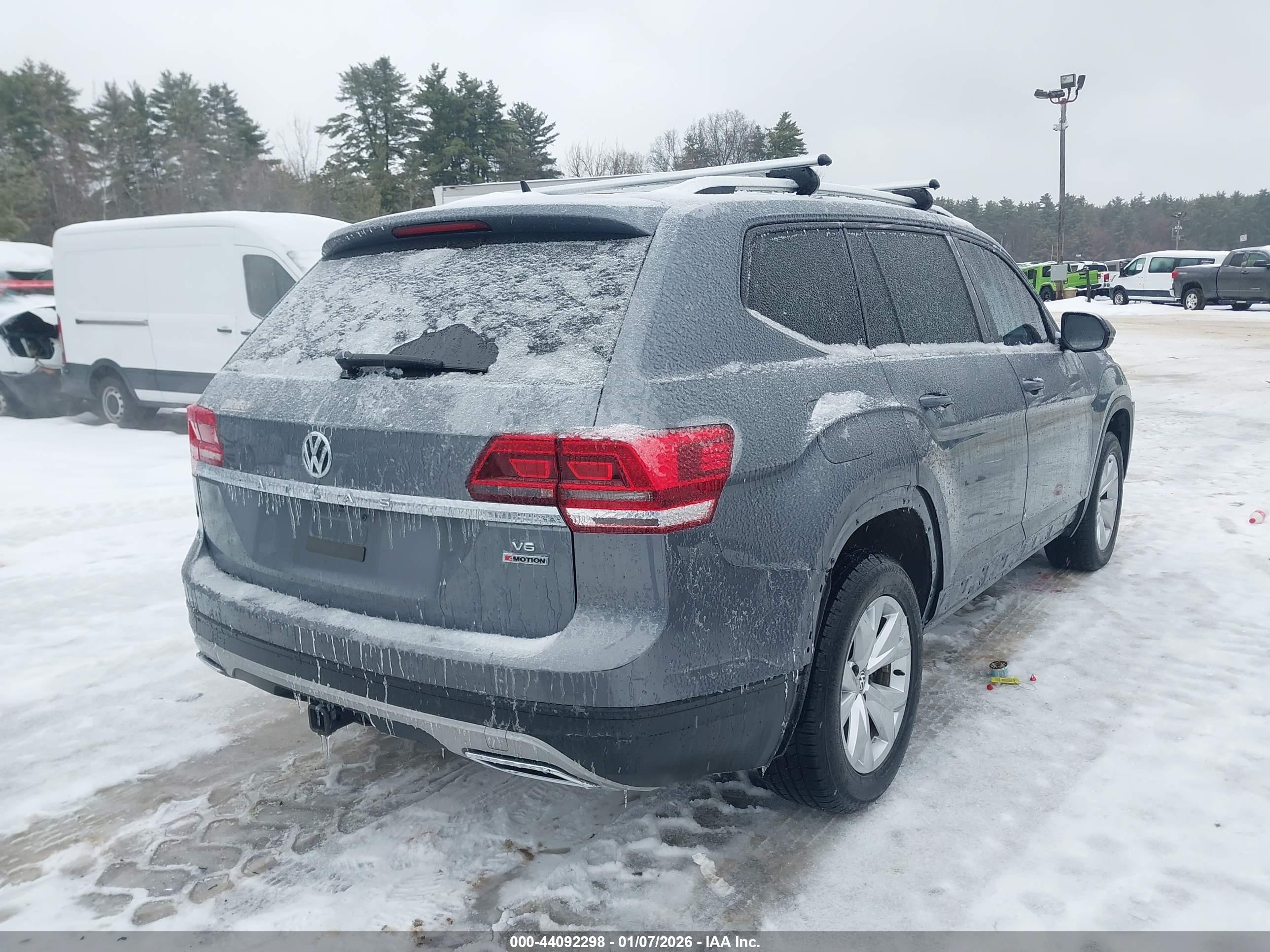 VOLKSWAGEN ATLAS image 4
