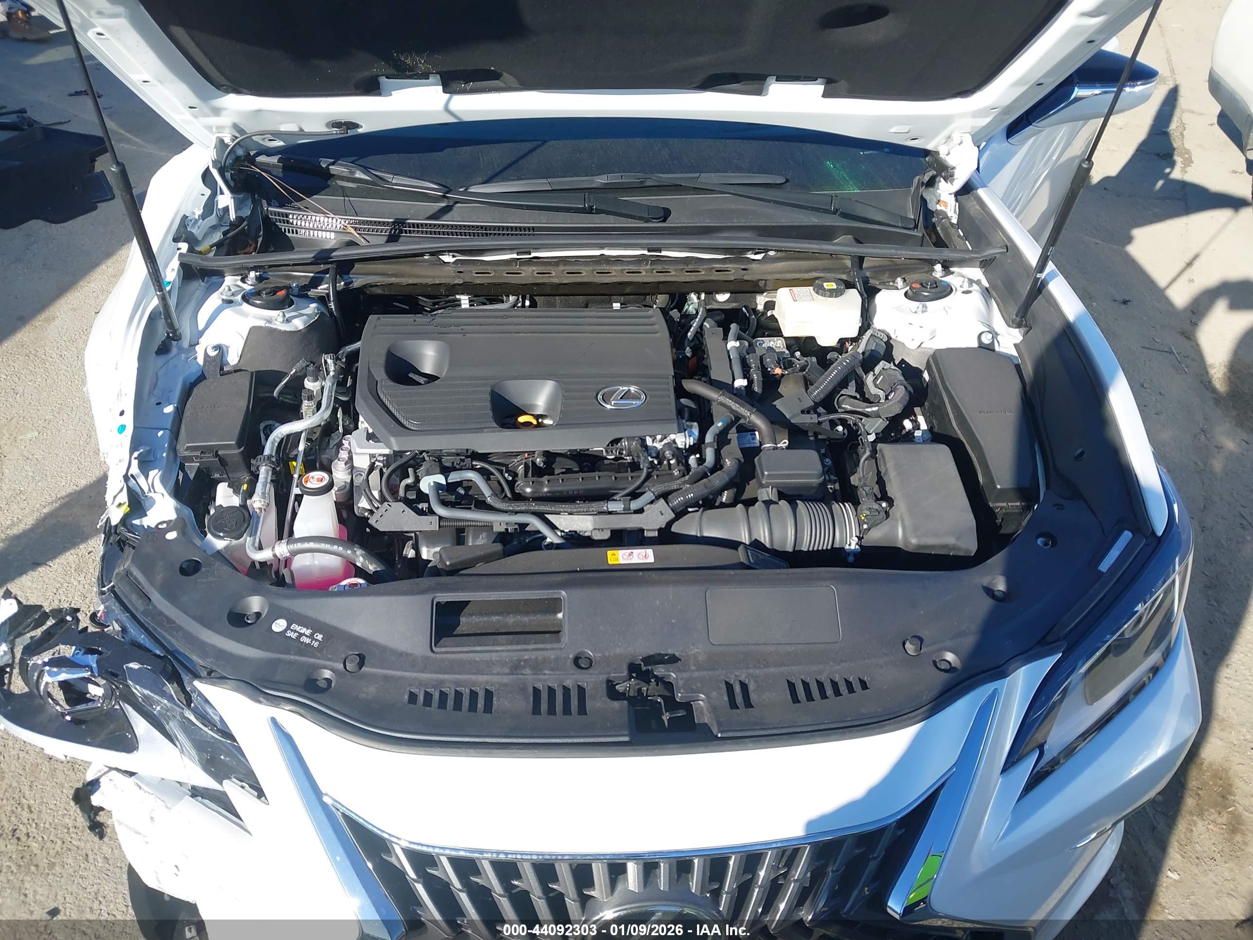 LEXUS ES image 10
