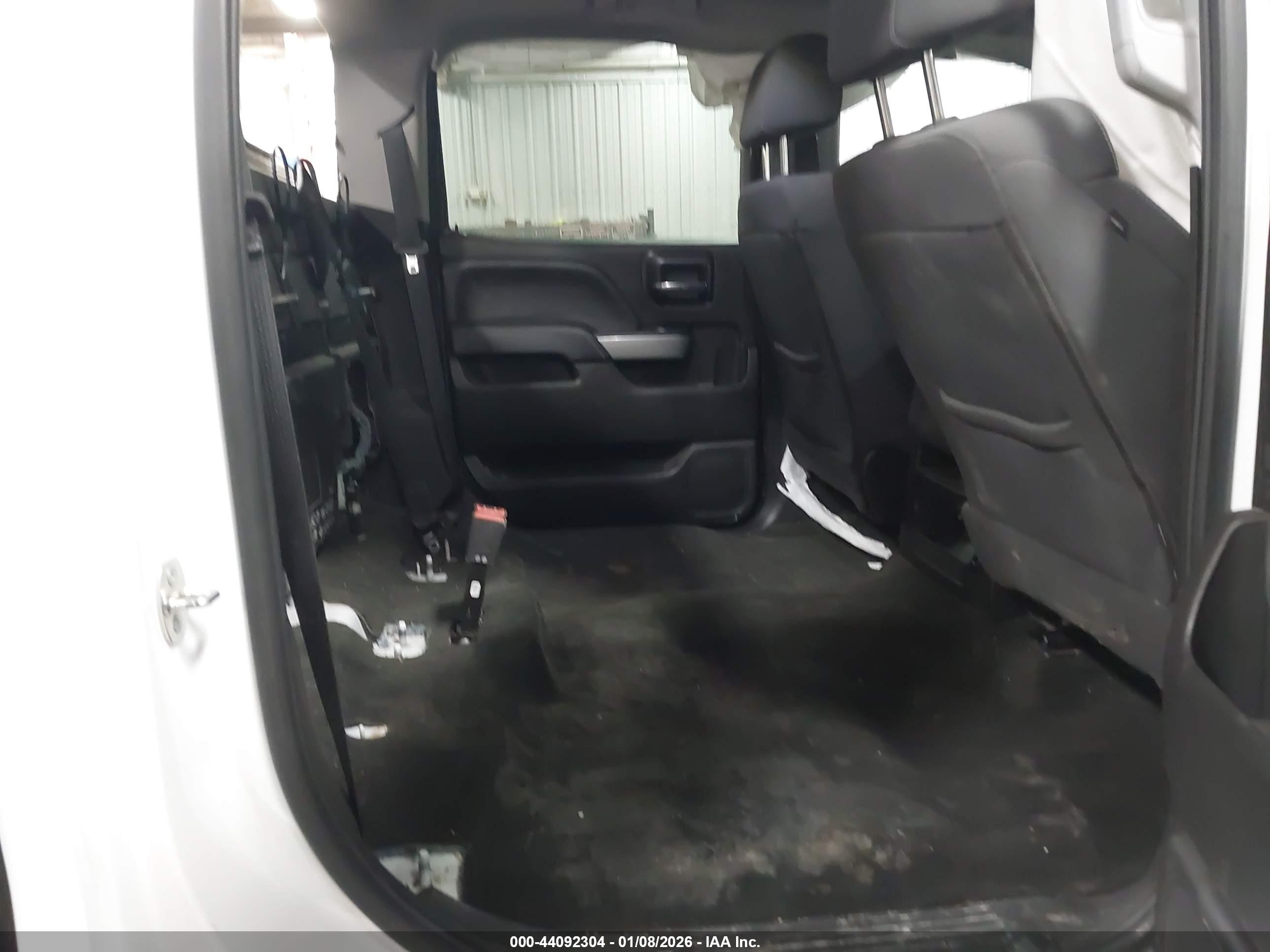 CHEVROLET SILVERADO image 8