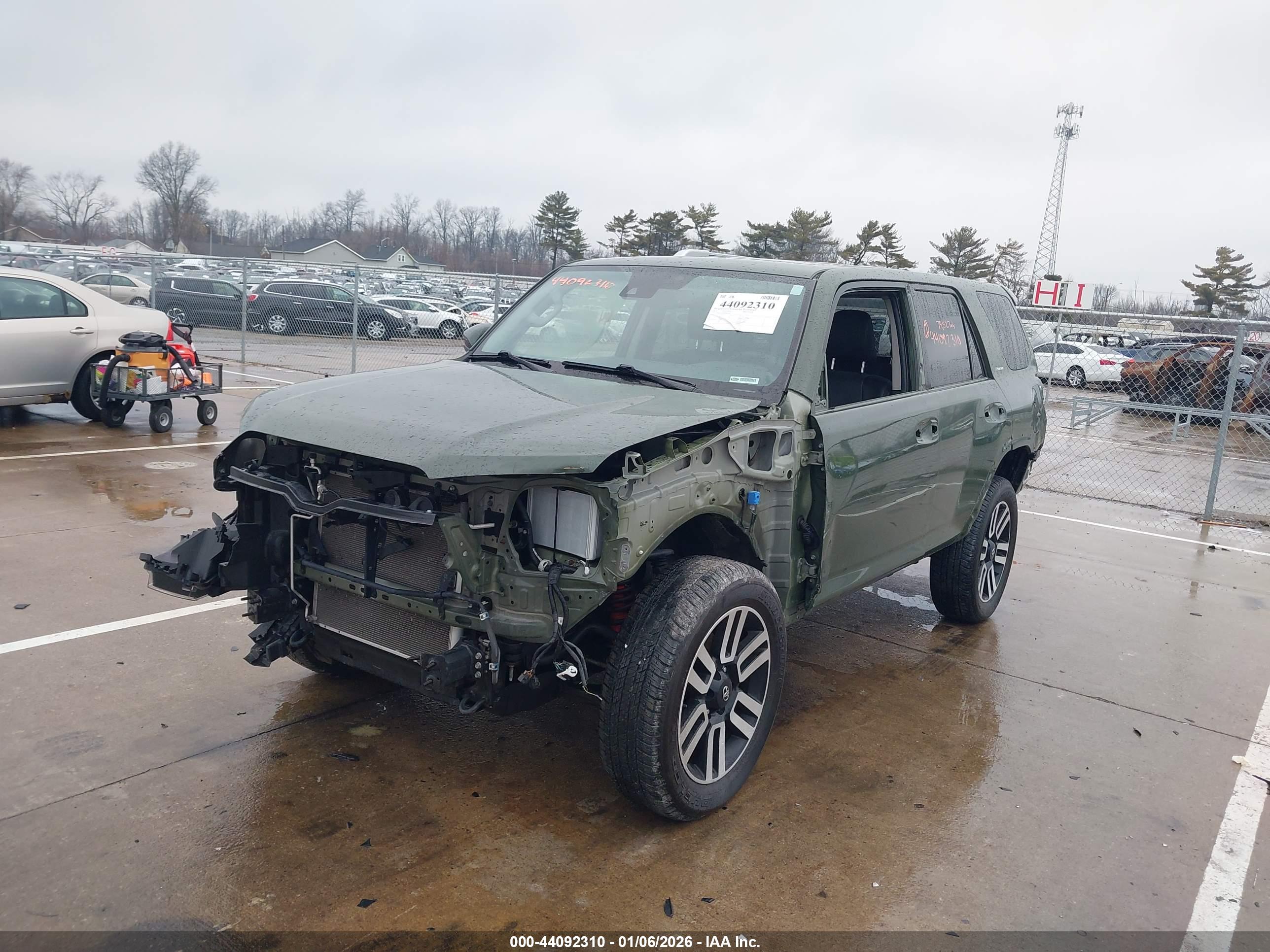 TOYOTA 4RUNNER image 6