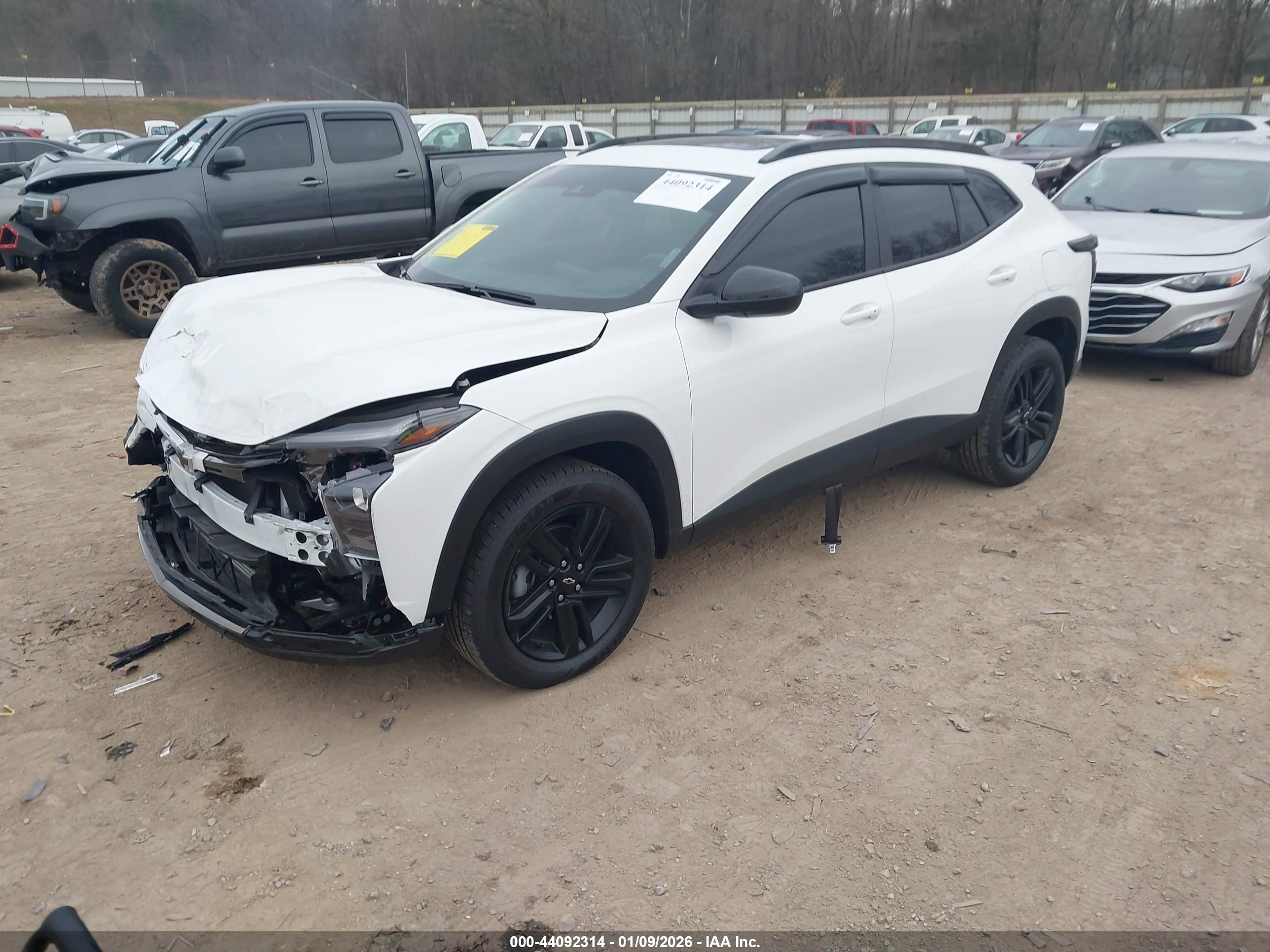CHEVROLET TRAX image 2