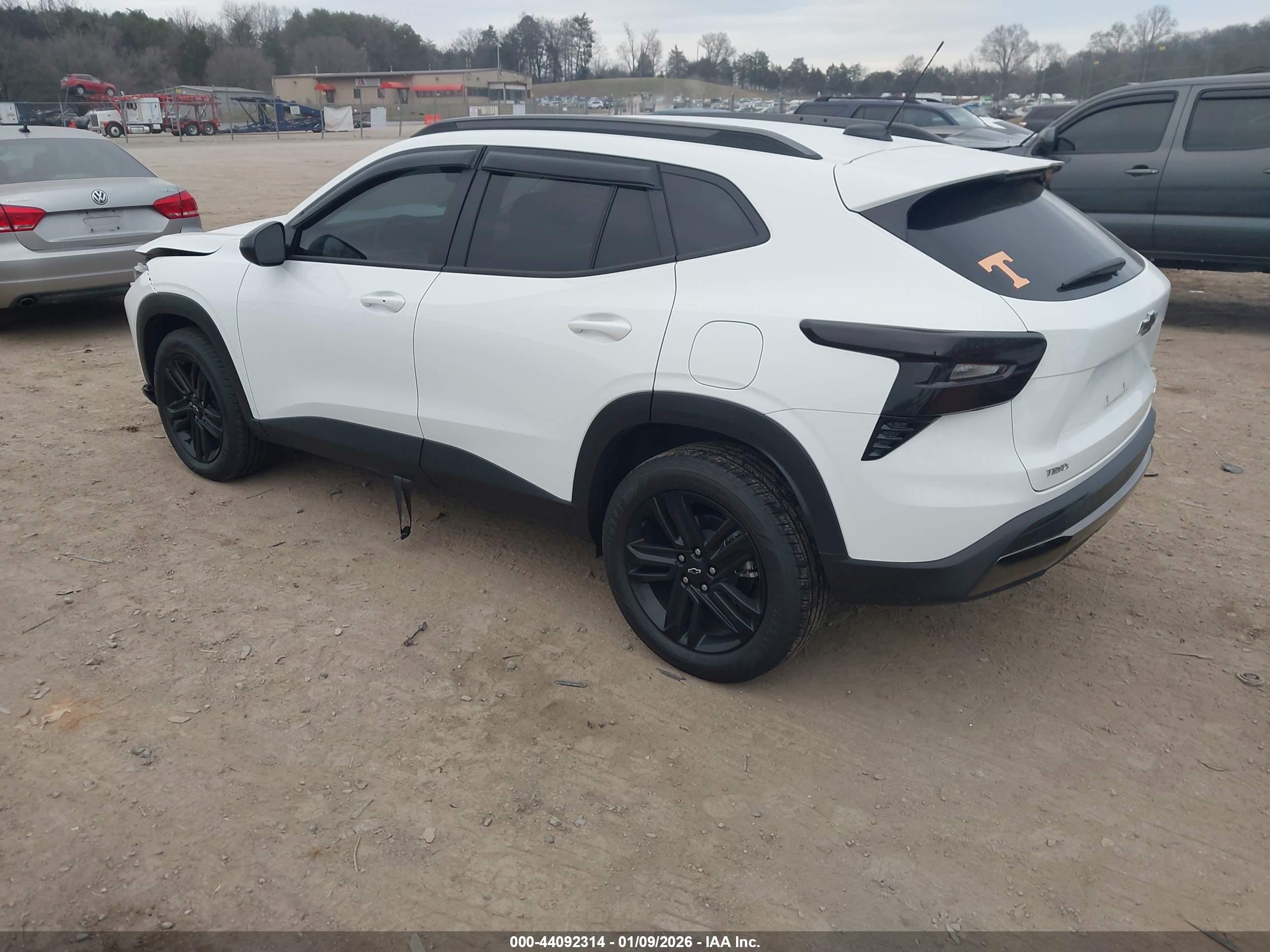 CHEVROLET TRAX image 3