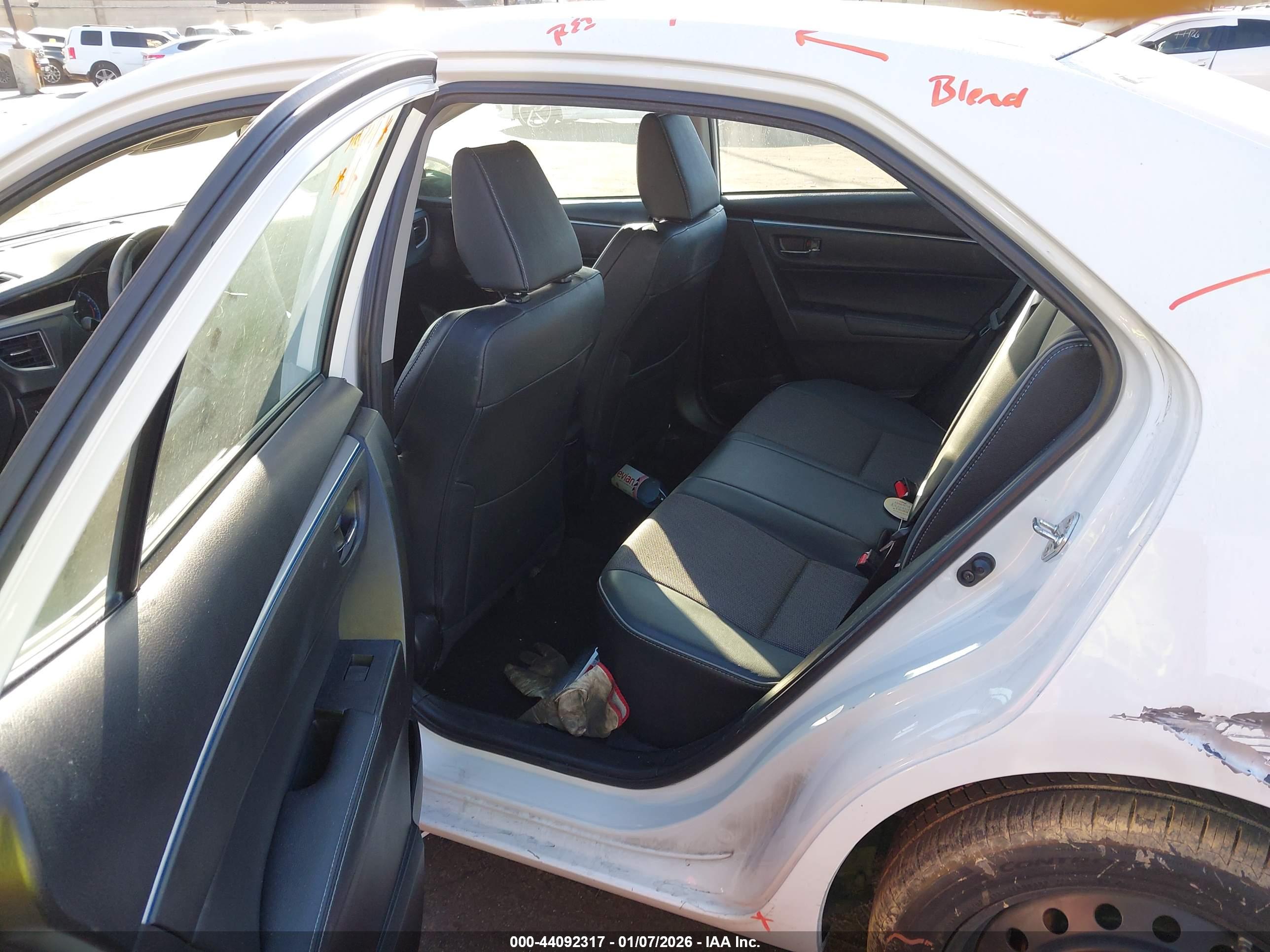 TOYOTA COROLLA image 8