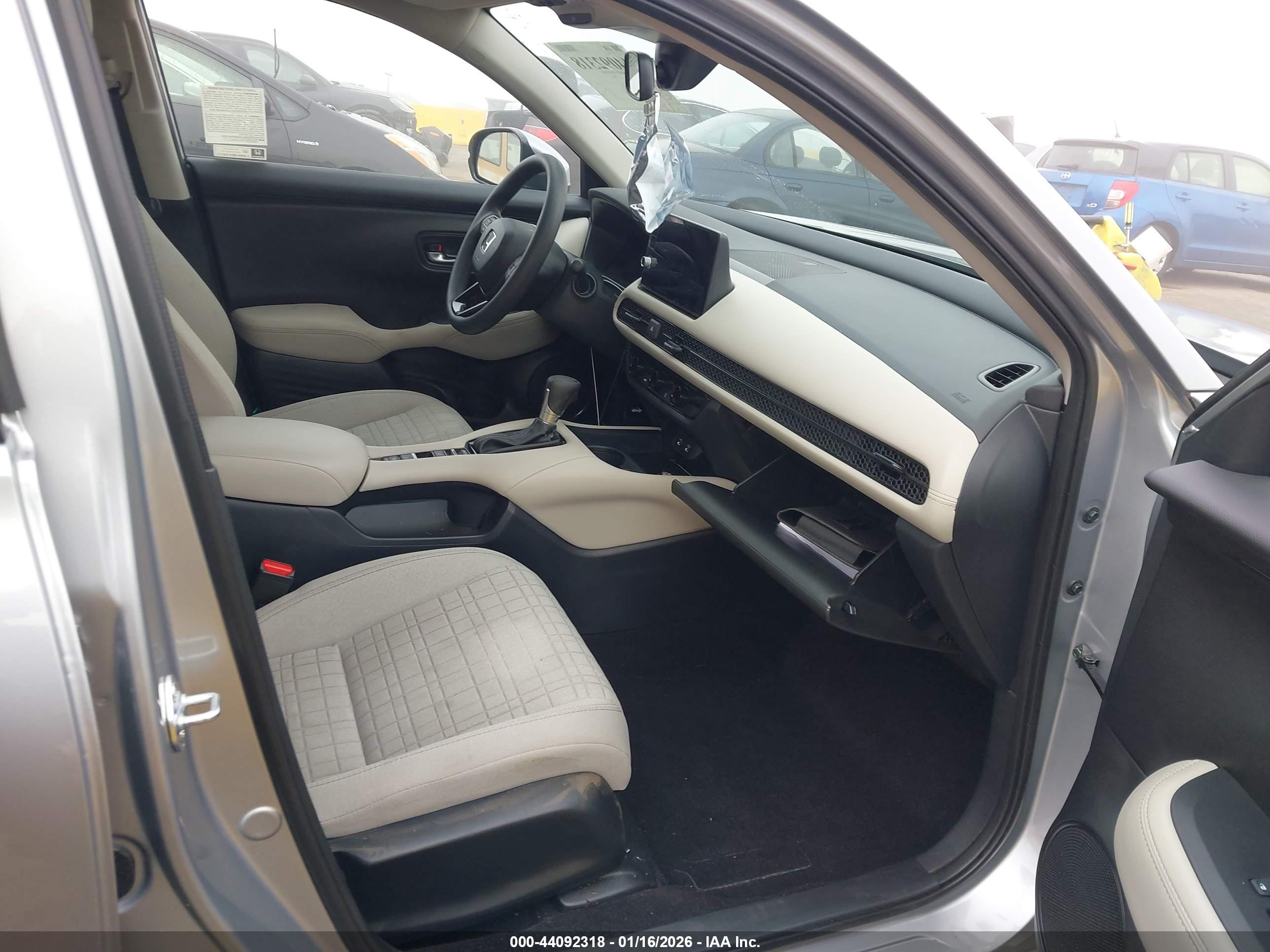 HONDA HR-V image 5