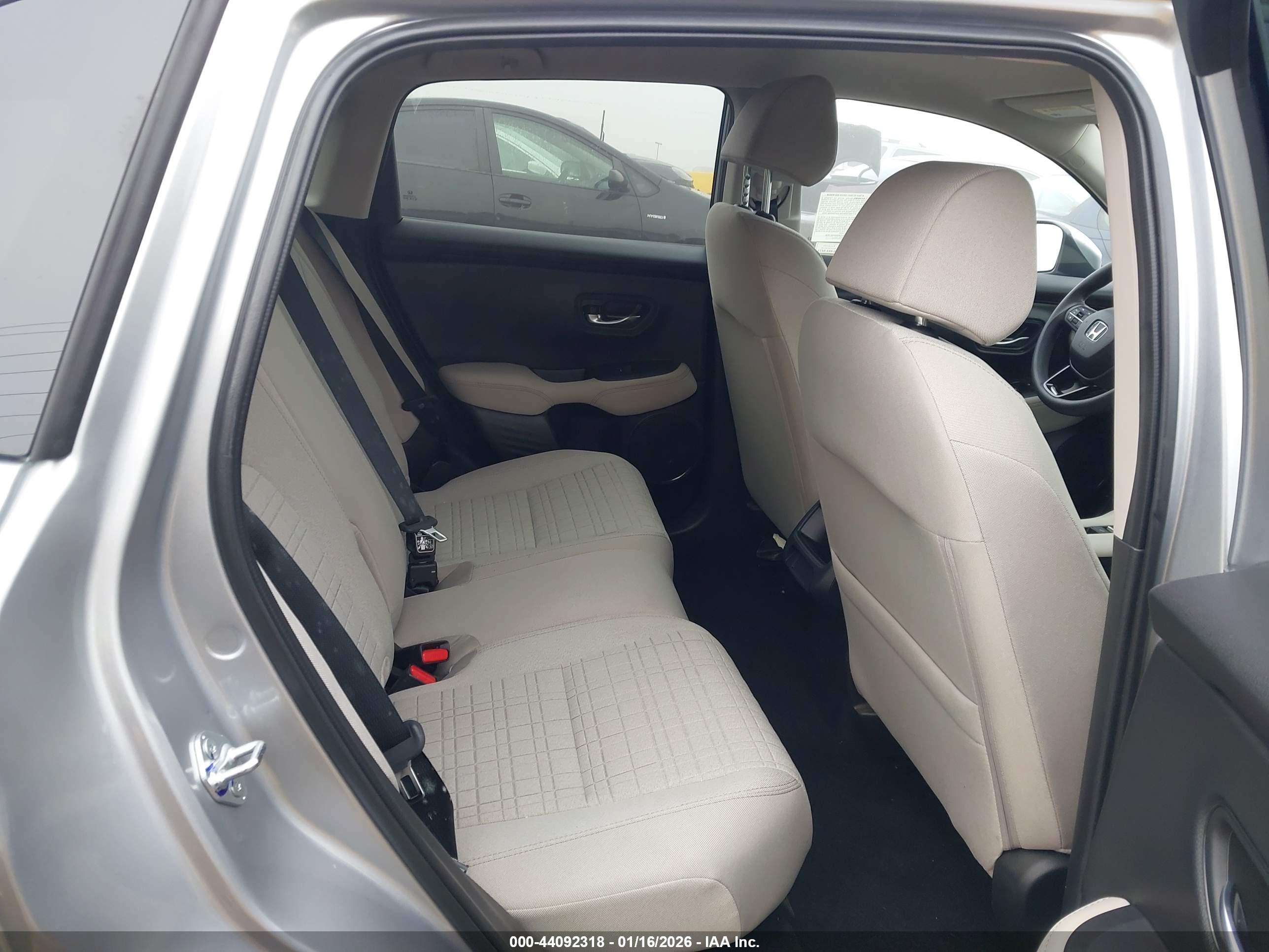 HONDA HR-V image 8