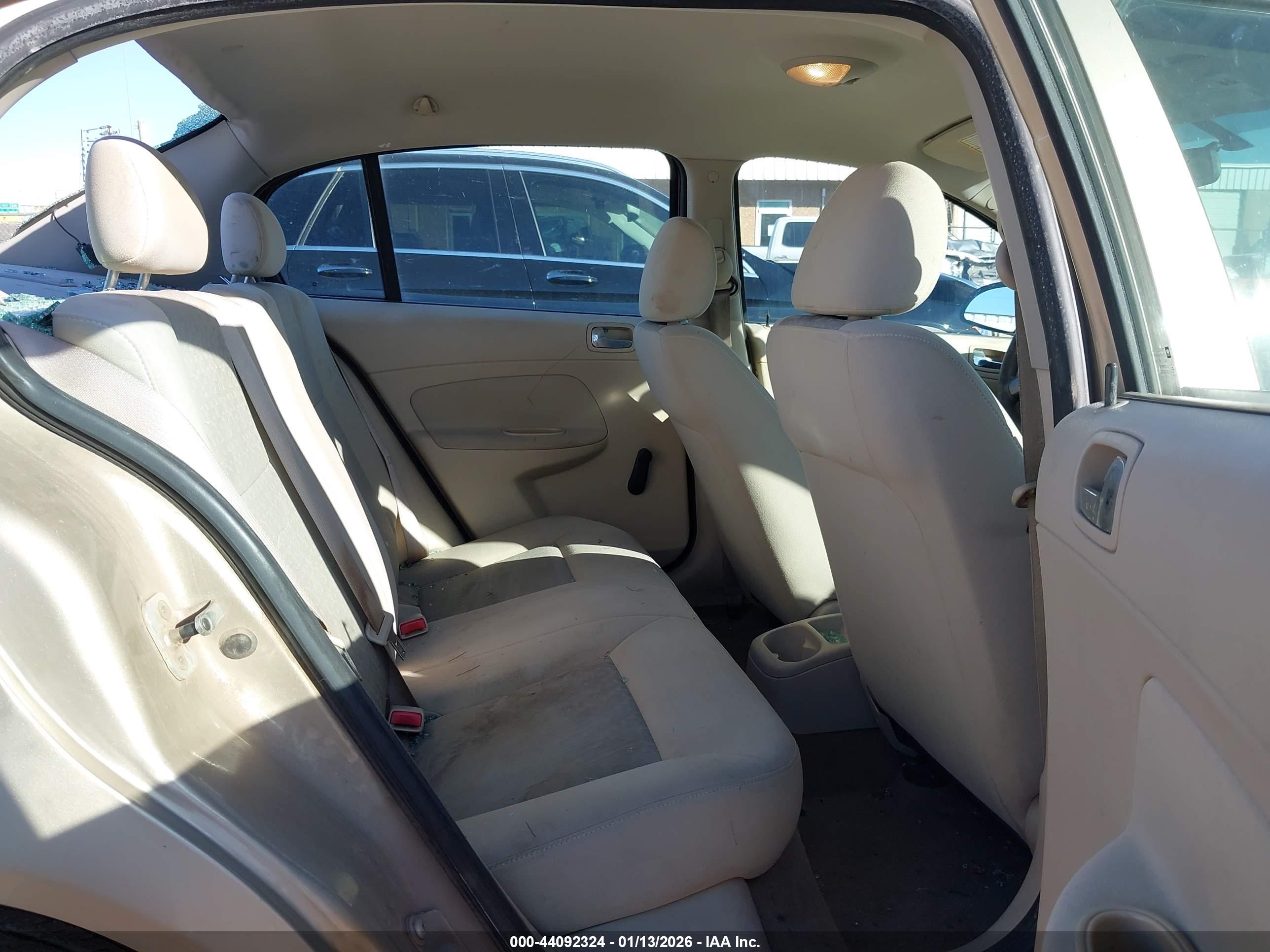 CHEVROLET COBALT image 8