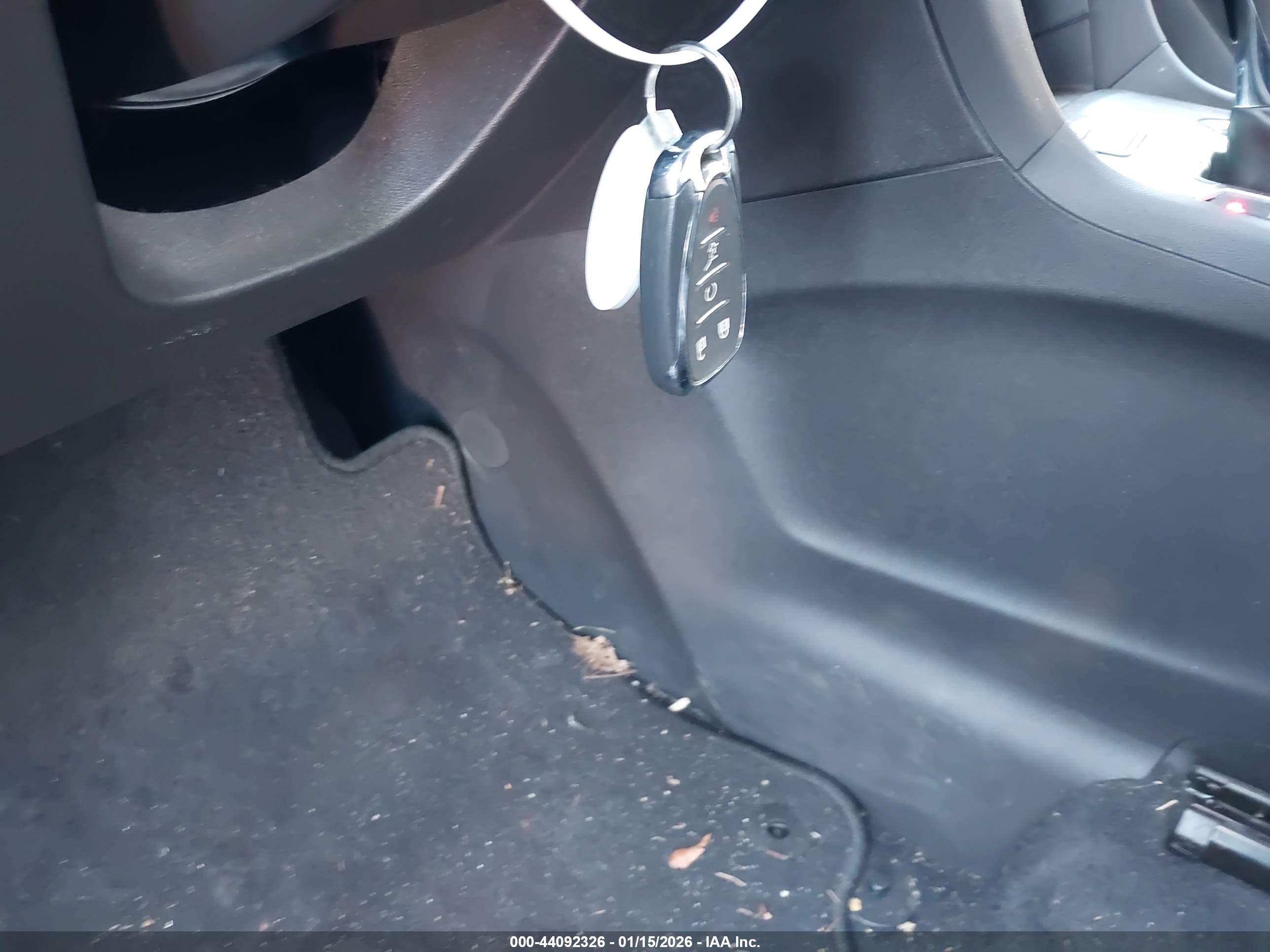 CHEVROLET EQUINOX image 11