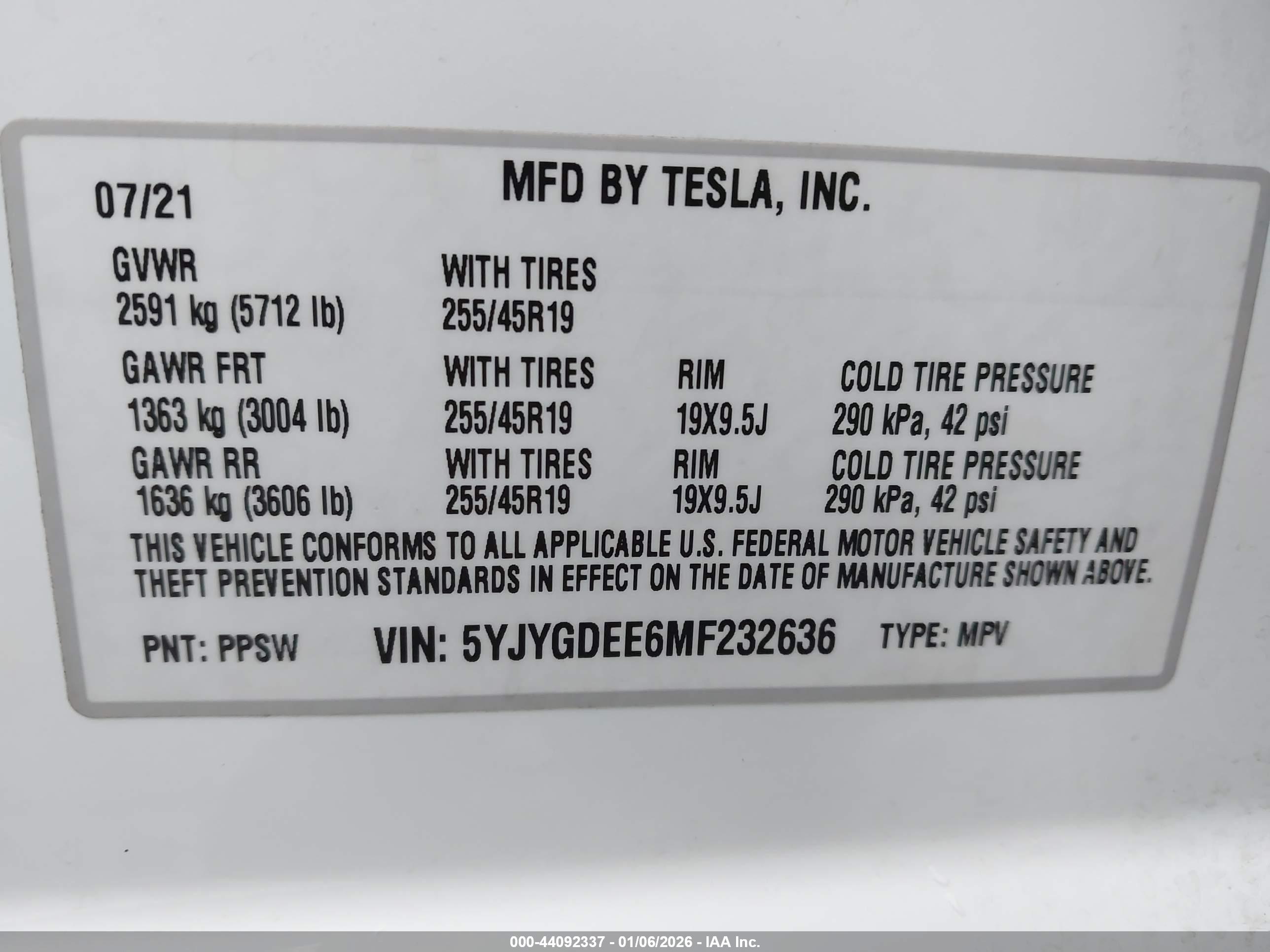 TESLA MODEL image 9