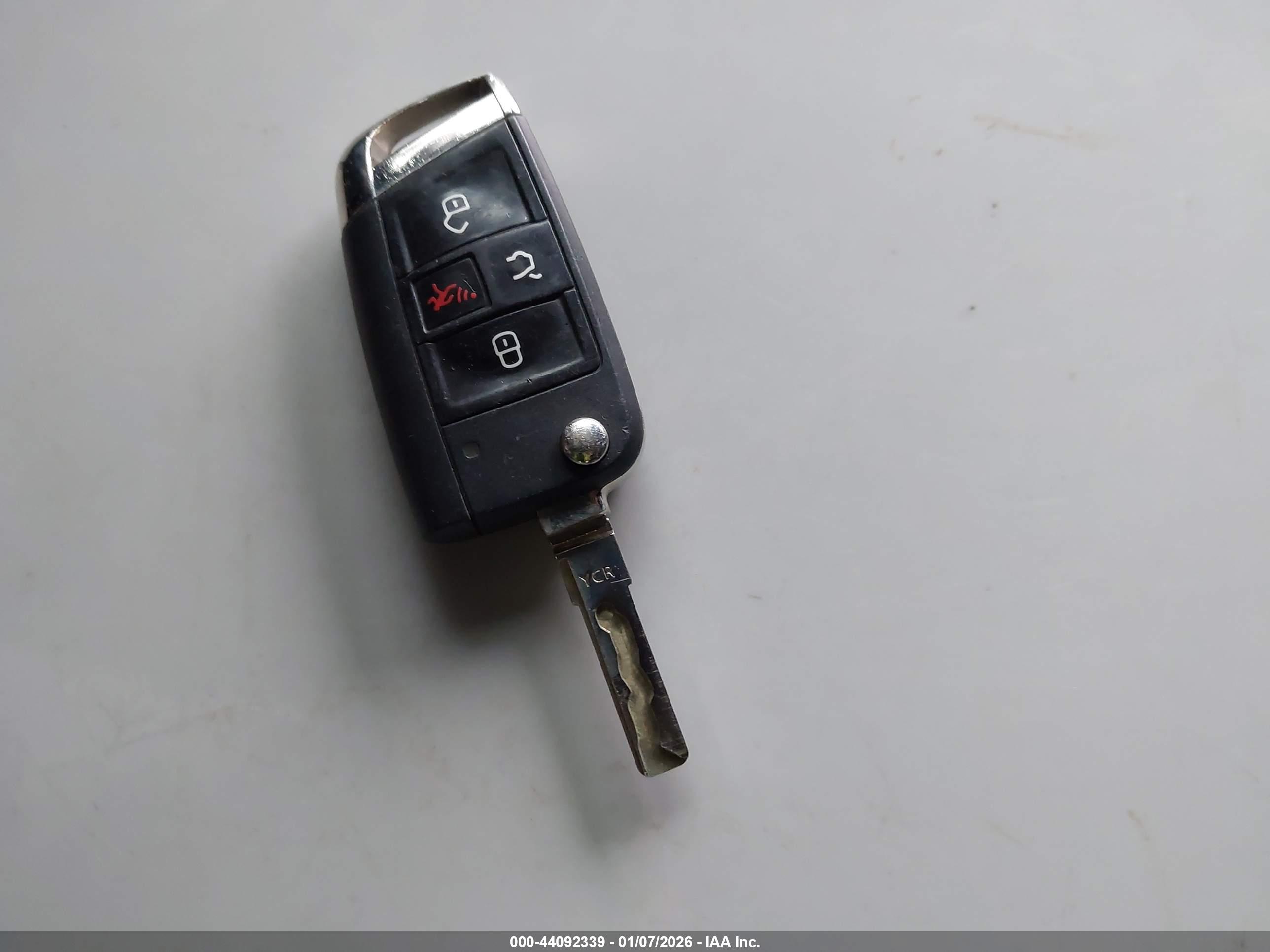 VOLKSWAGEN GOLF image 11